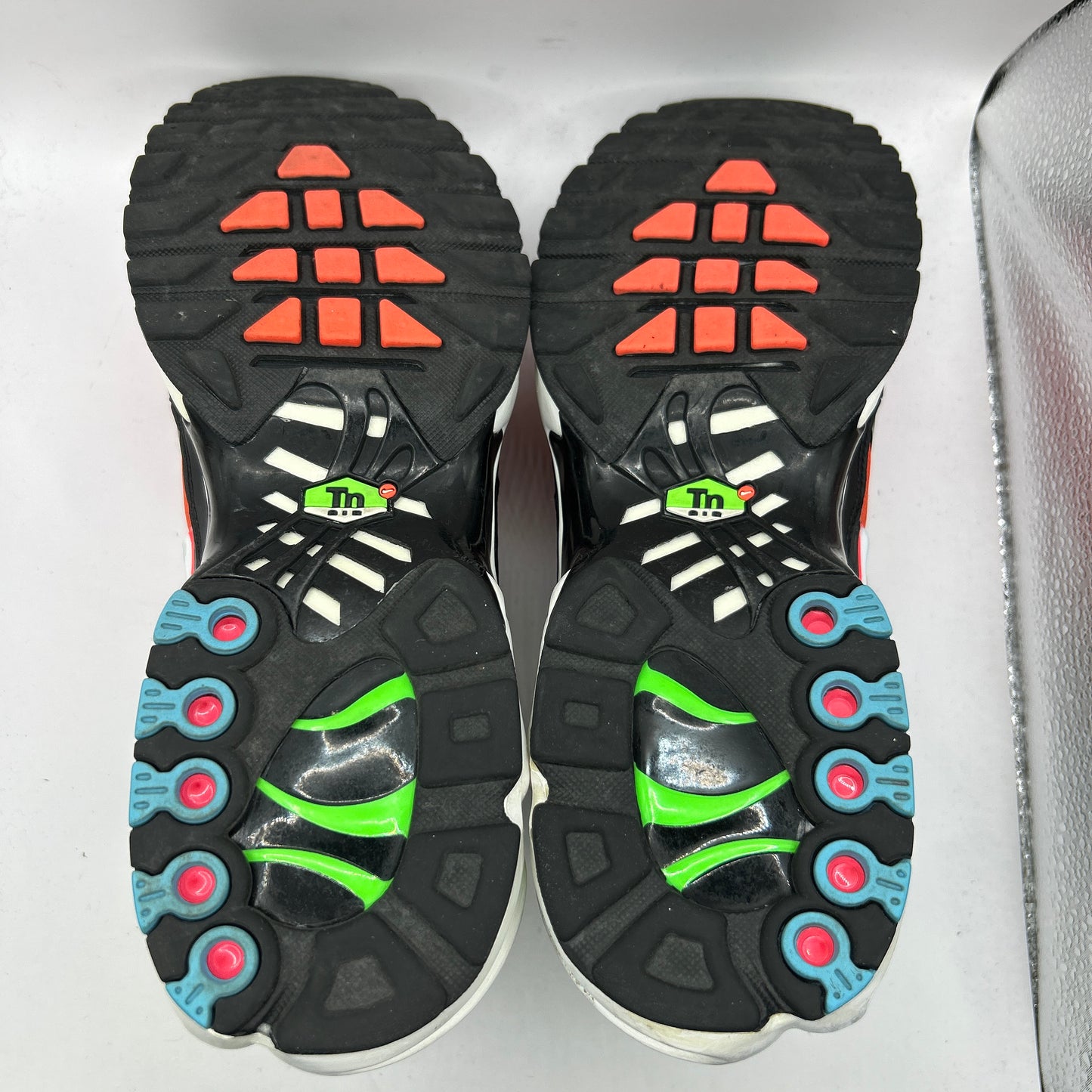 Nike Worldwide Tn (UK 10)