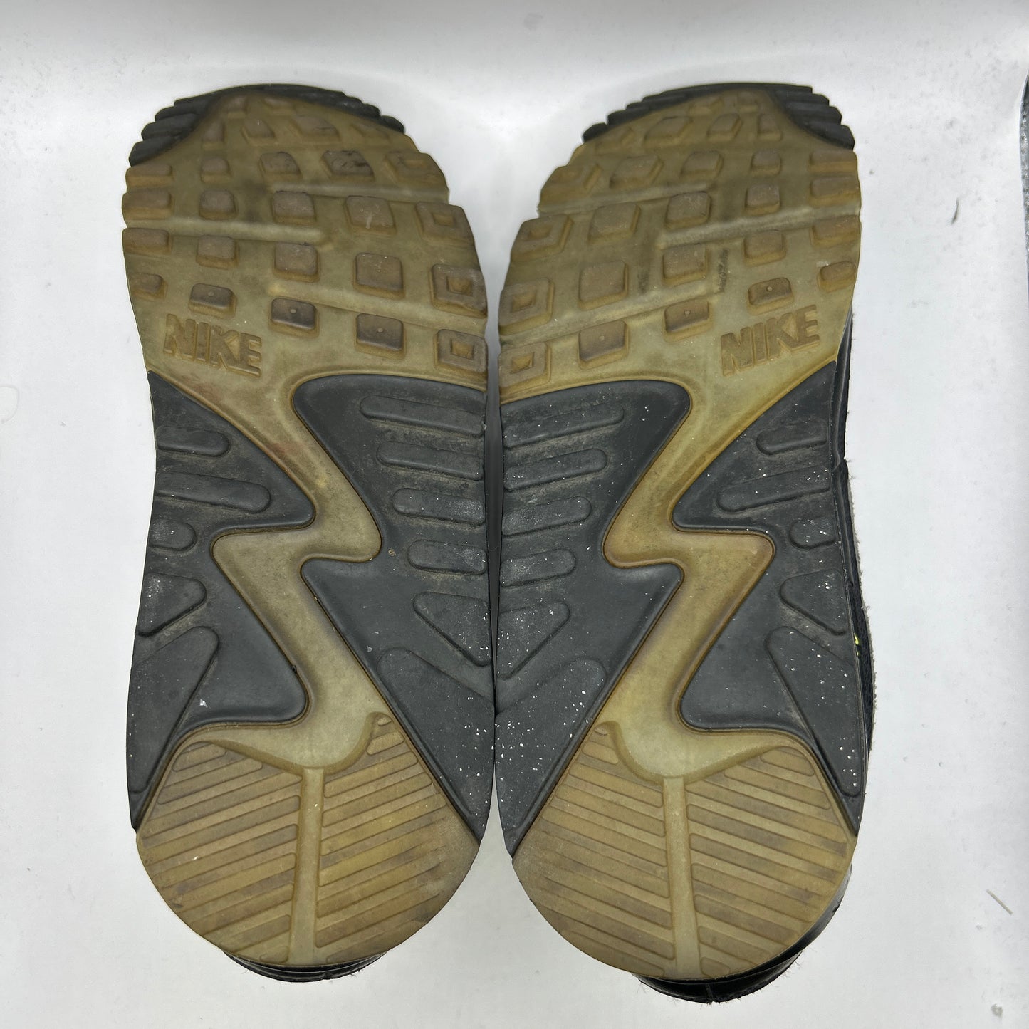 Nike Halloween 90s (UK 7.5)