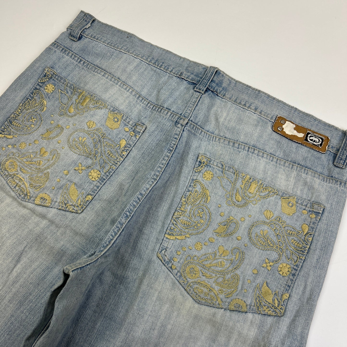 Ecko Jorts (38)