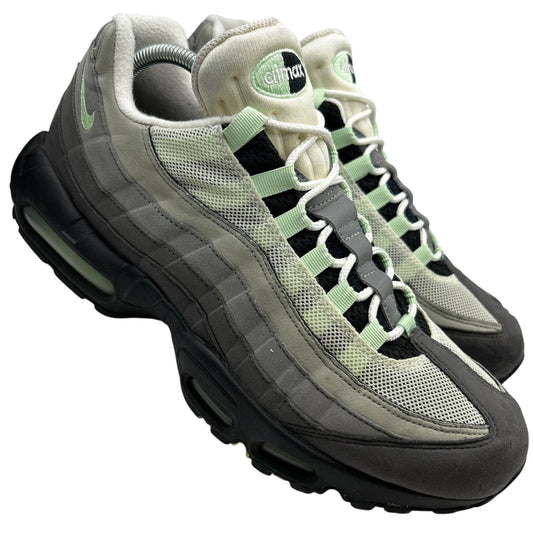 Nike Fresh Mint 95s (UK 9.5)