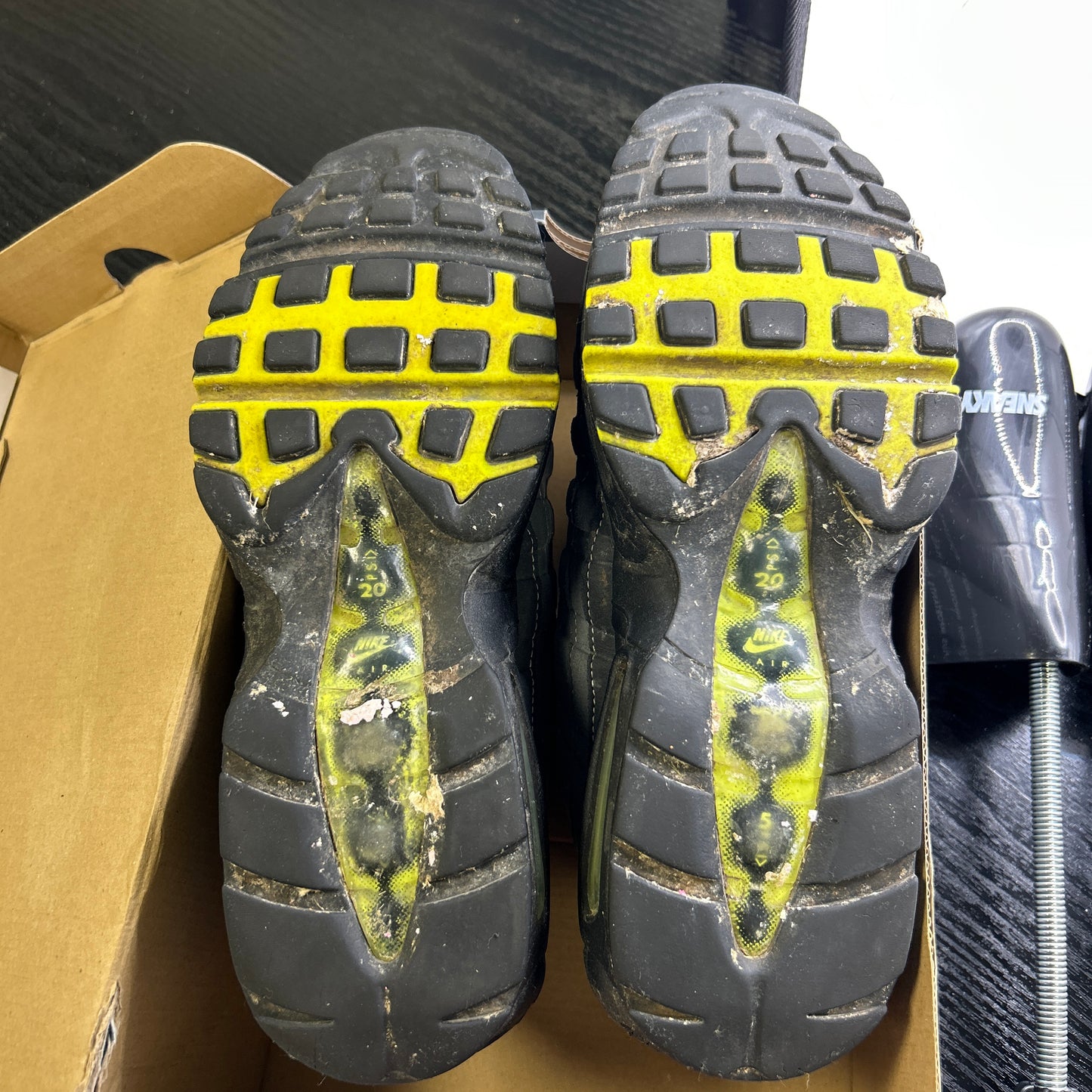 Nike Neon 95s (UK 7)