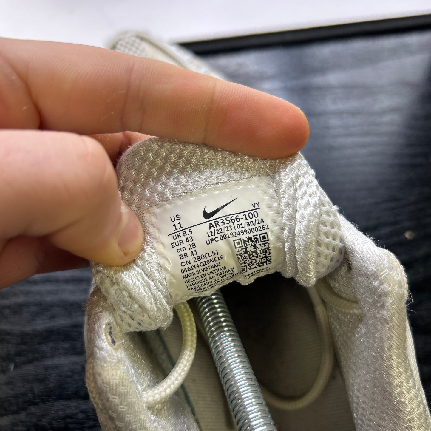 Nike White Silver Shox (UK 8.5)