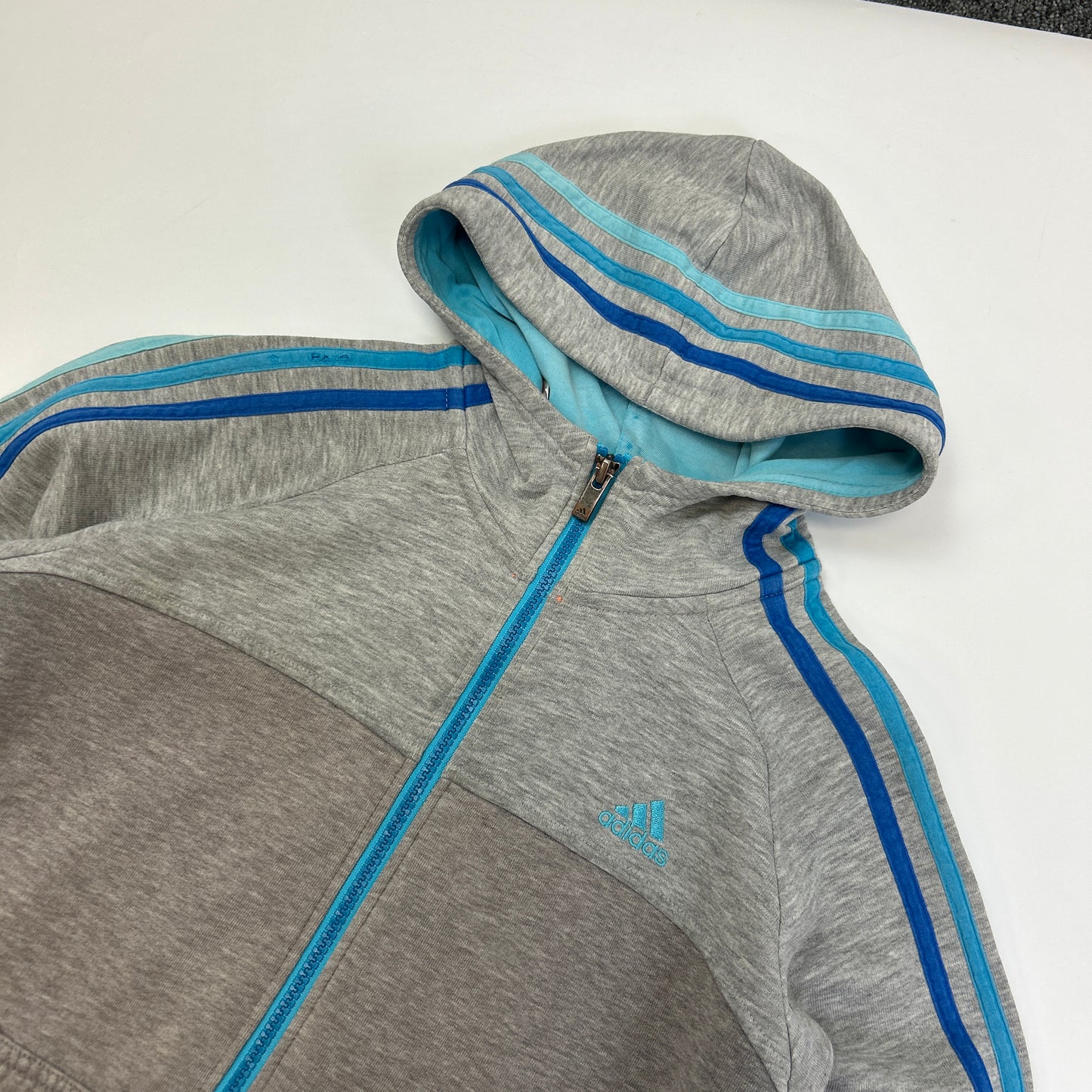 Adidas Essentials Hoodie (XS)