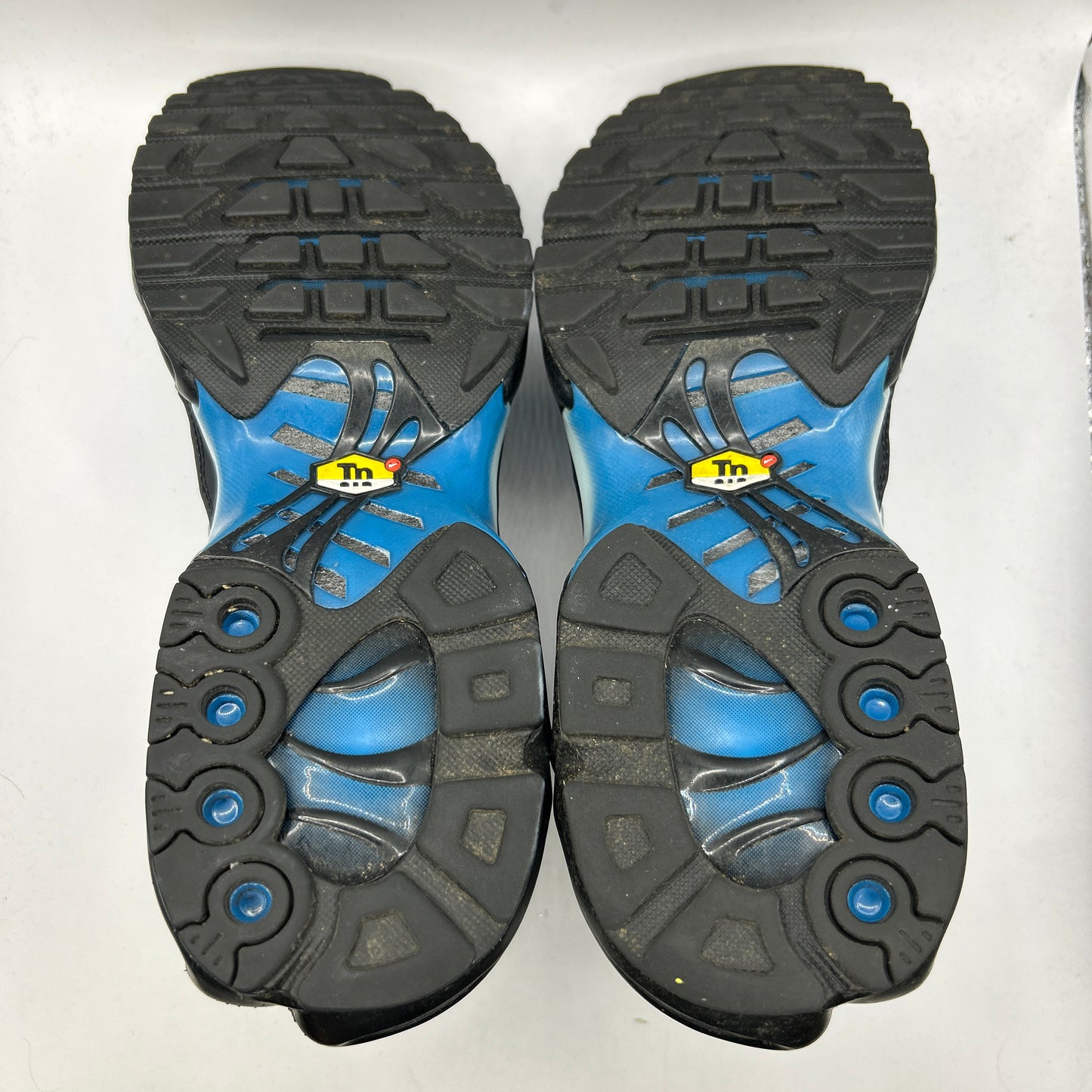 Nike Neptune Tn (UK 7.5)