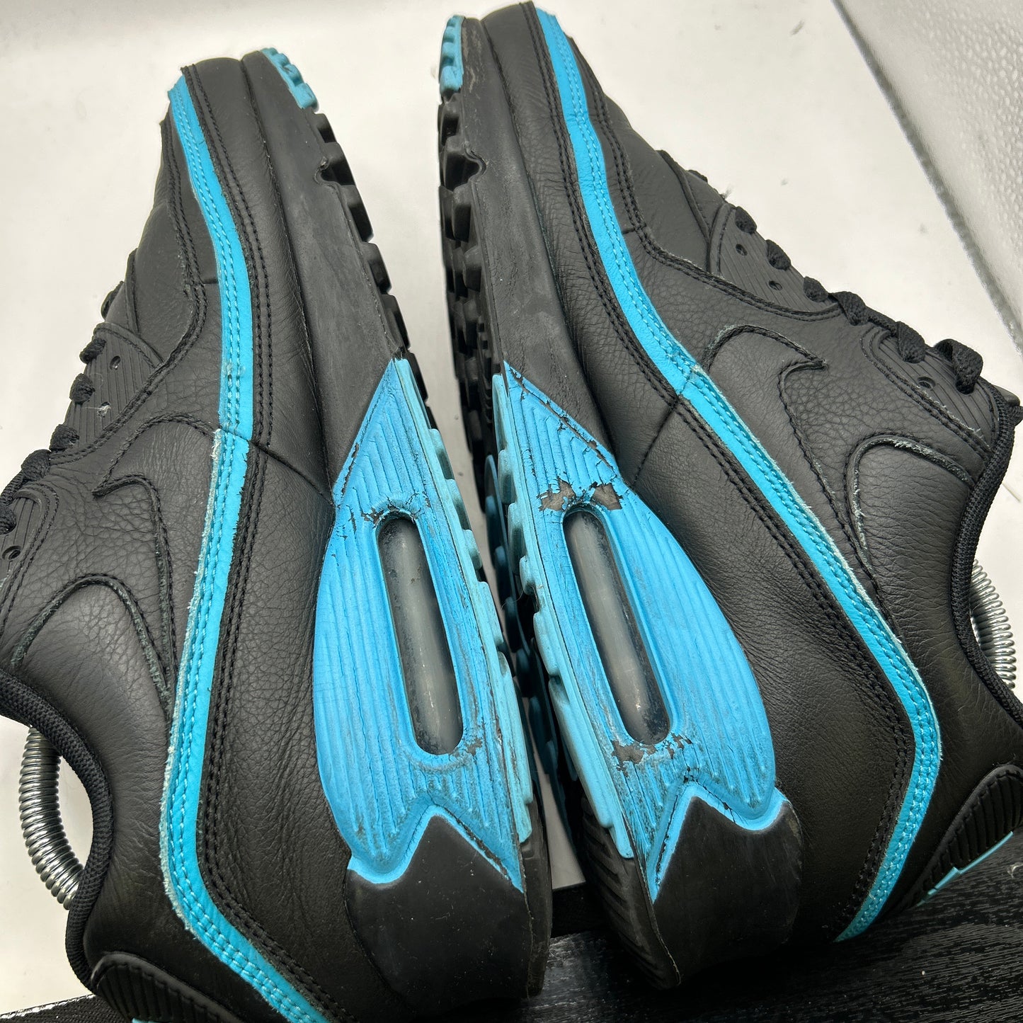 Nike Undefeated 90s (UK 8)