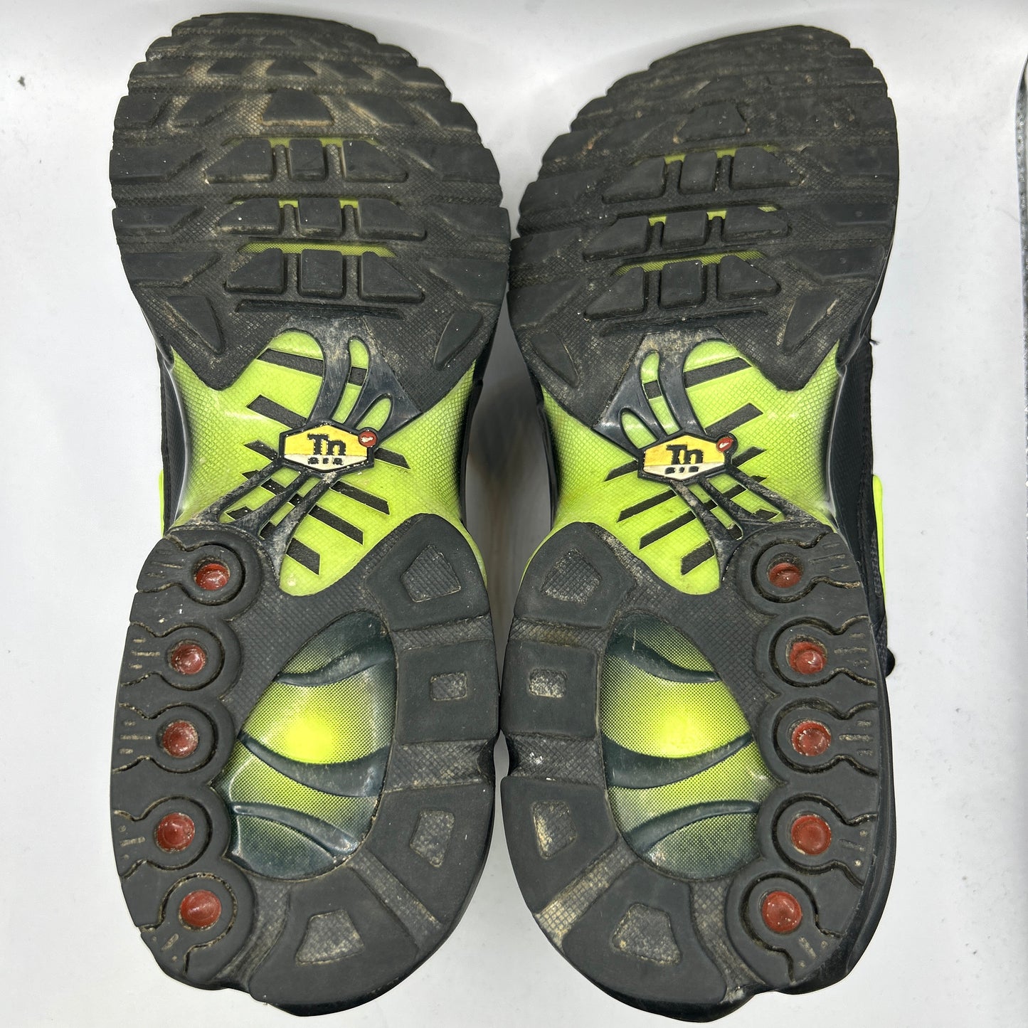 Nike Night Ops Tn (UK 9.5)