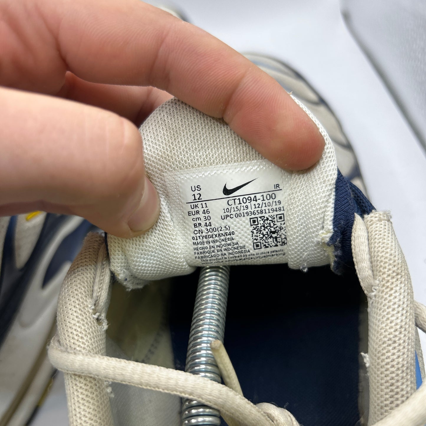 Nike White Navy Gold Tn (UK 11)