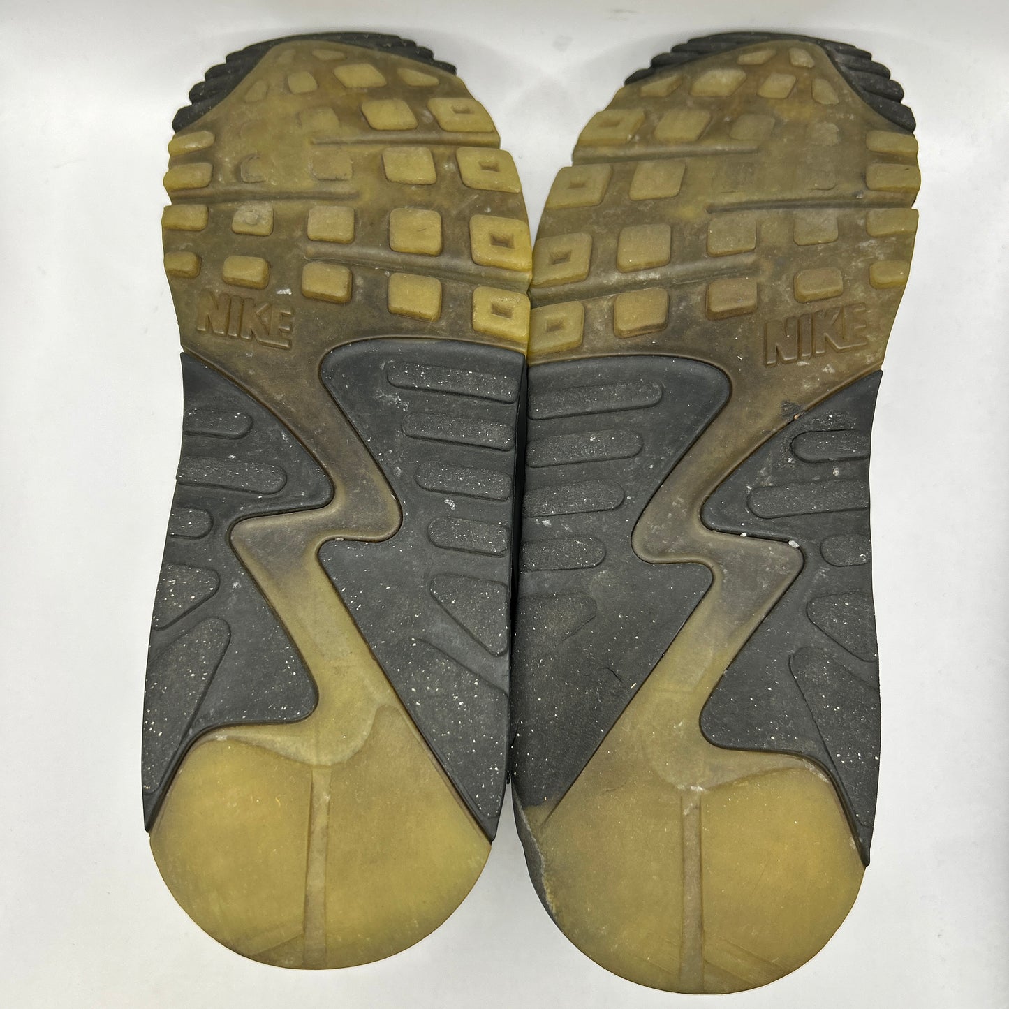 Nike Halloween 90s (UK 8.5)