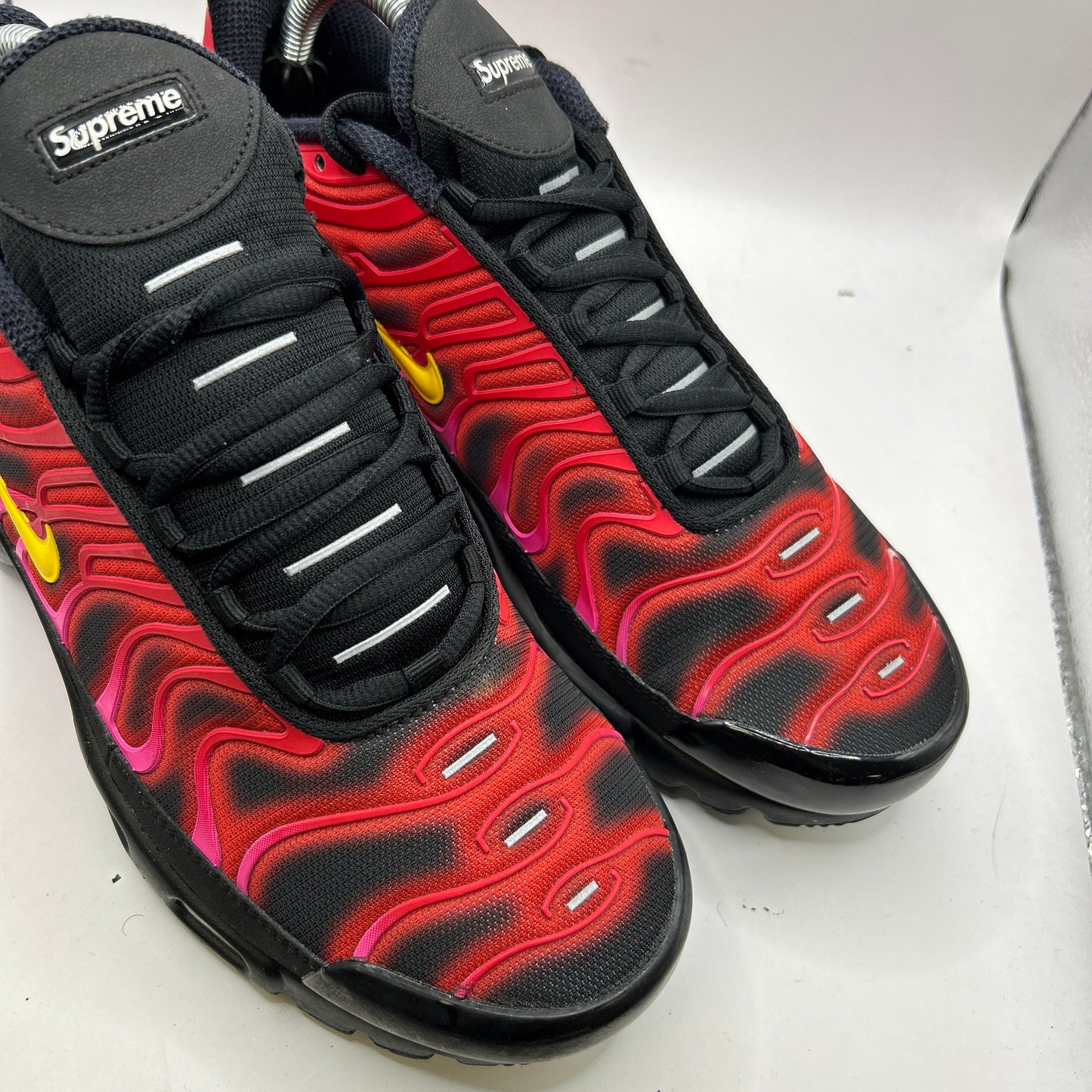 Nike Supreme Tn (UK 7.5)