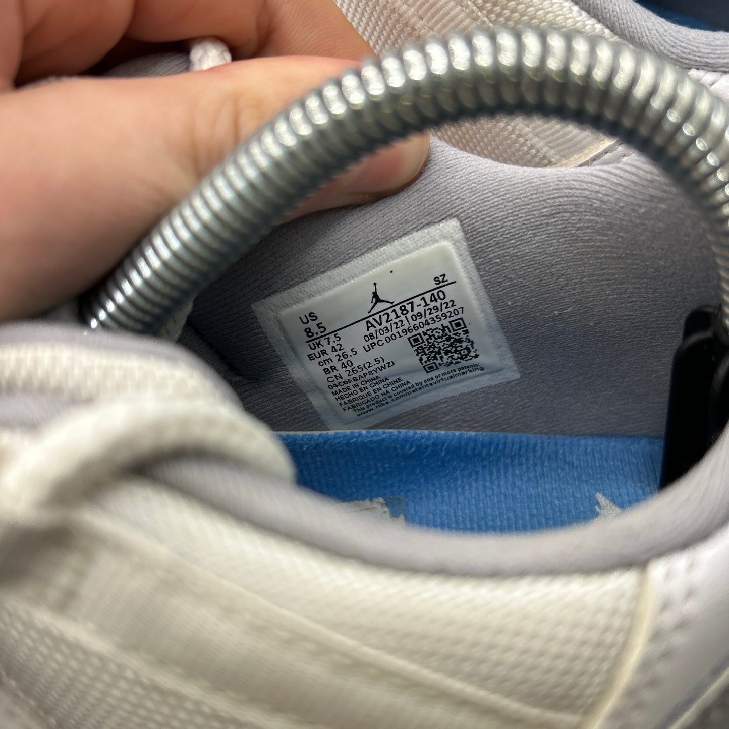 Air Jordan Cement Grey 11 (UK 7.5)