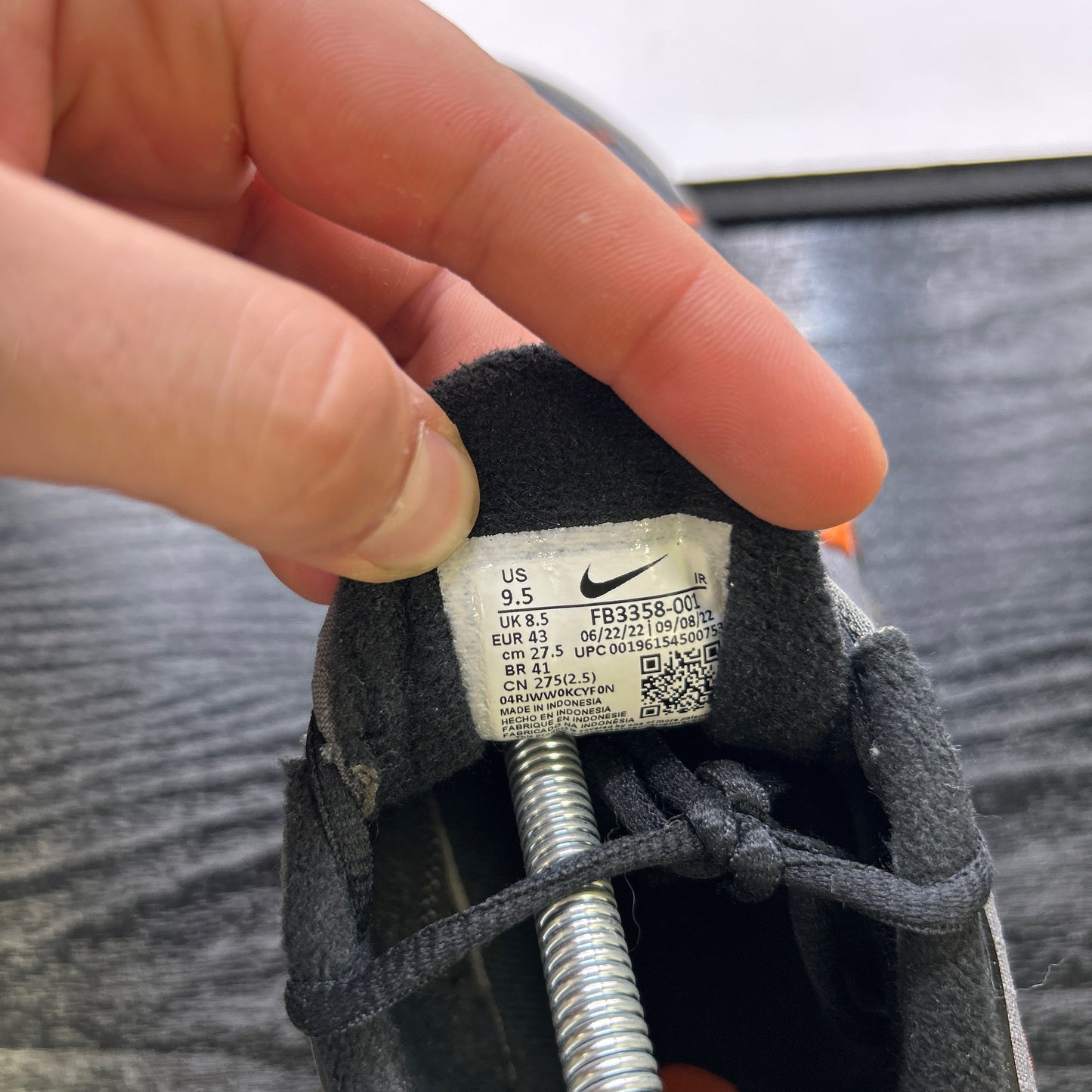 Nike Total Orange Tn (UK 8.5)