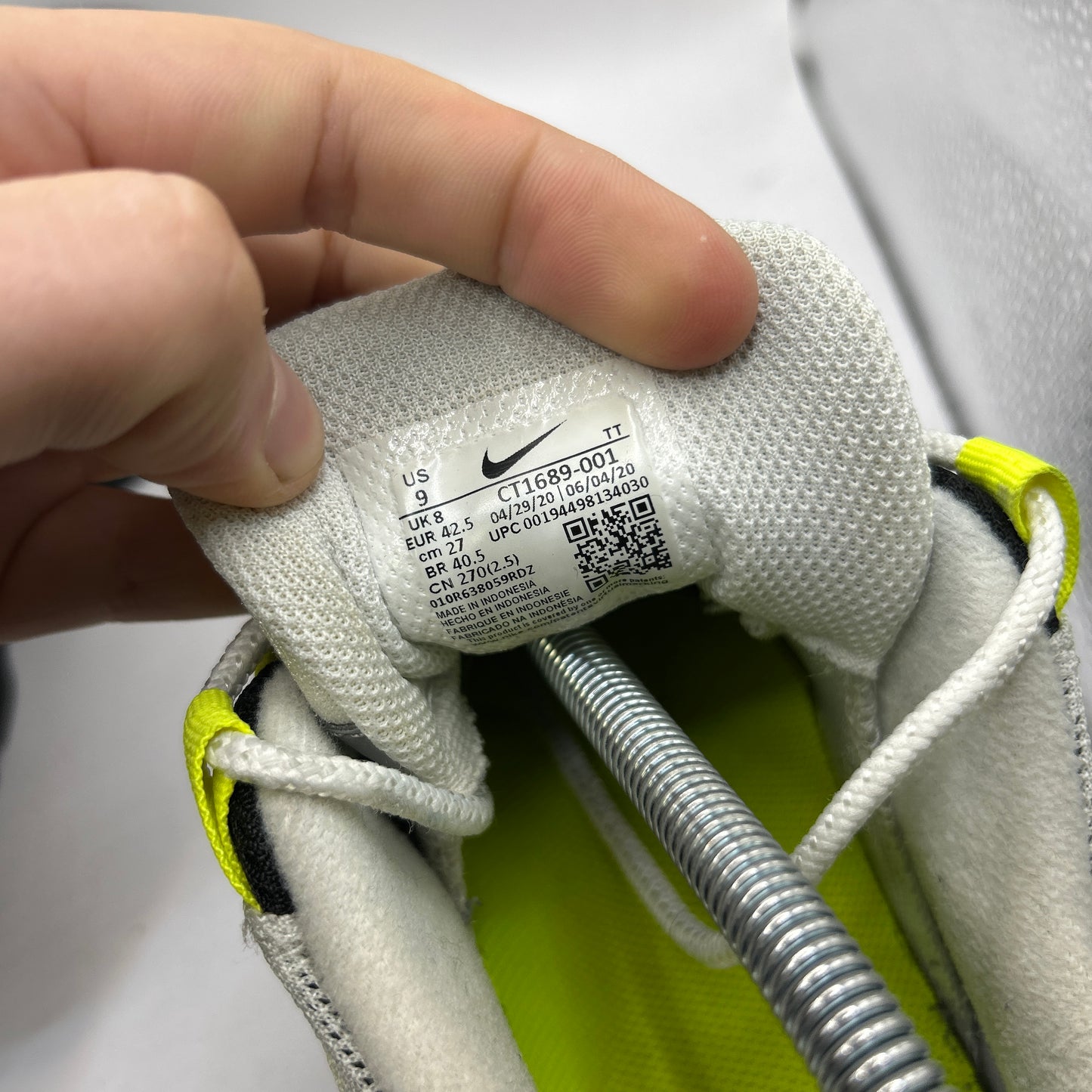 Nike Neon 95s (UK 8)