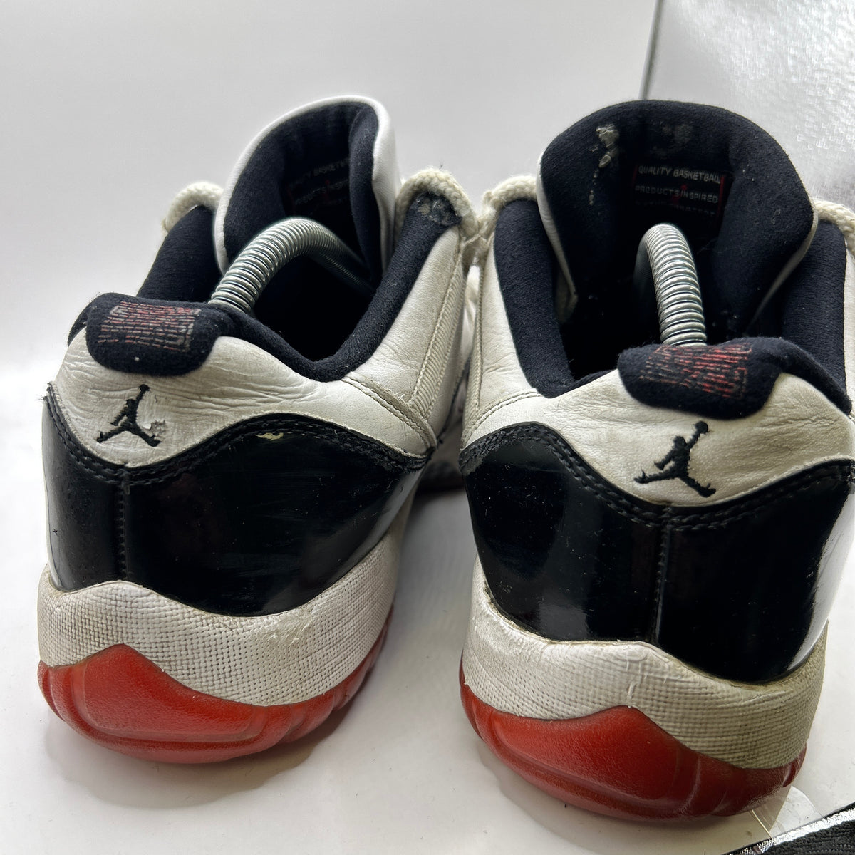 Air Jordan Concord Bred 11 (UK 9)