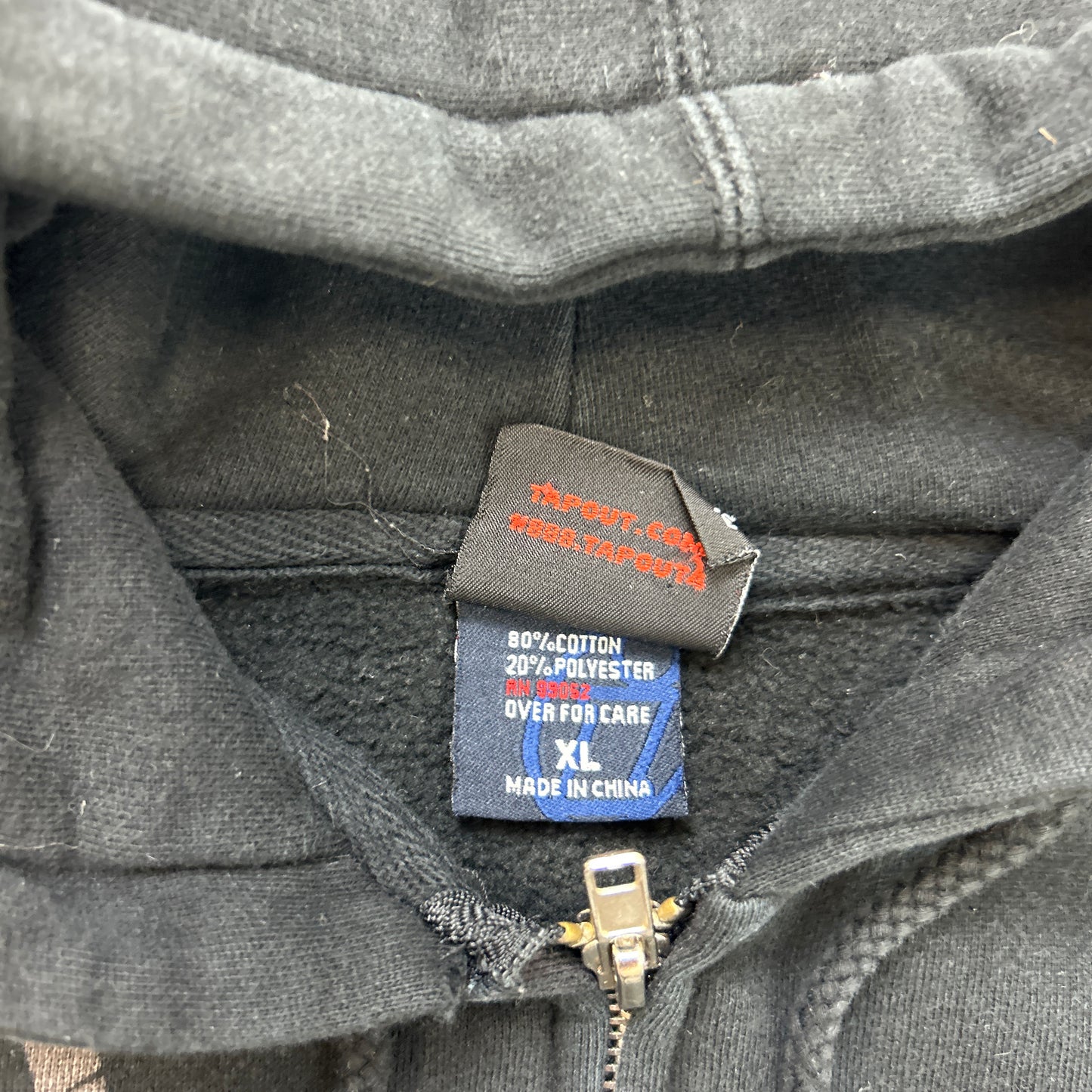 Tapout Hoodie (XL)