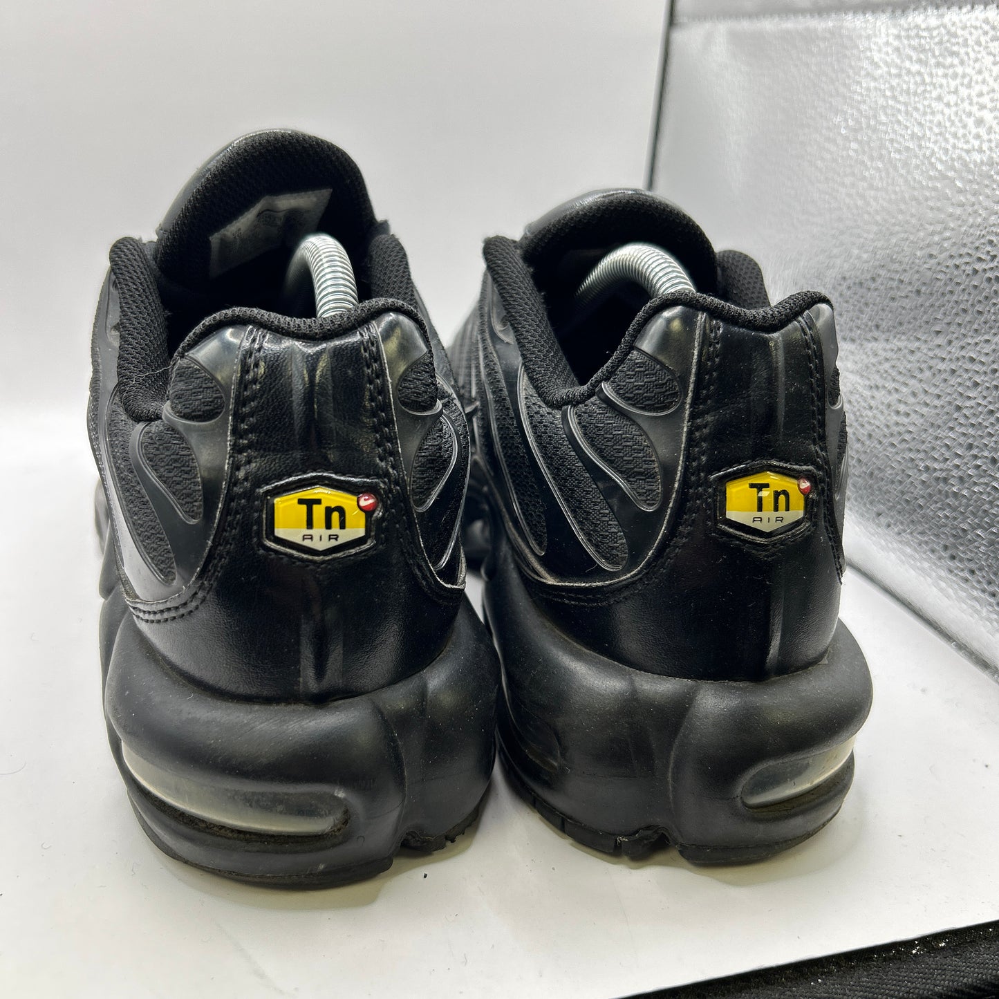 Nike Triple Black Tn (UK 9)