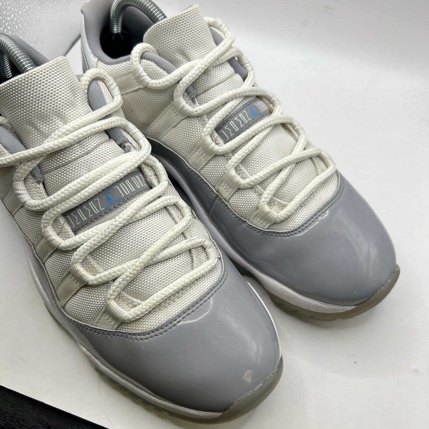 Air Jordan Cement Grey 11 (UK 7.5)
