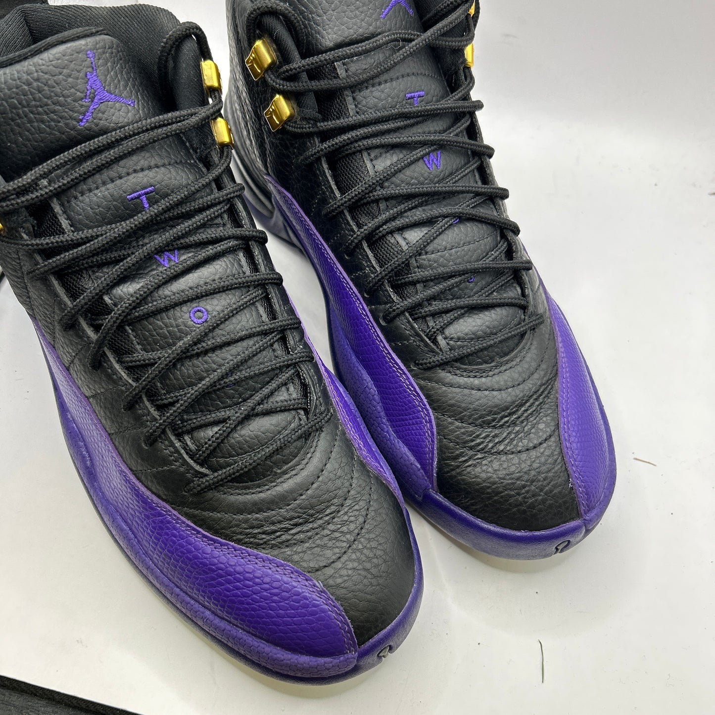 Air Jordan Field Purple 12 (UK 8)