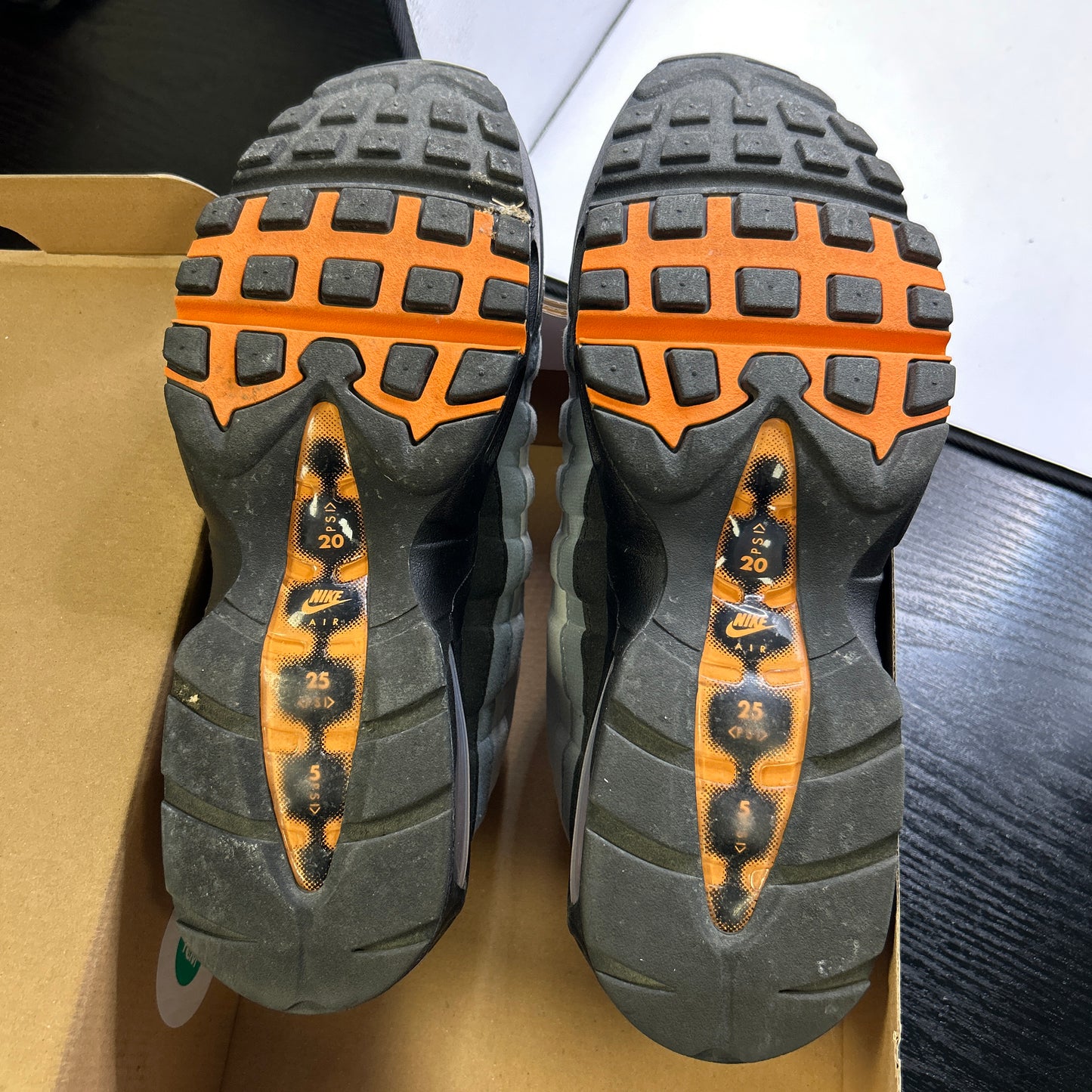 Nike Mandarin Big Bubble 95s (UK 11)
