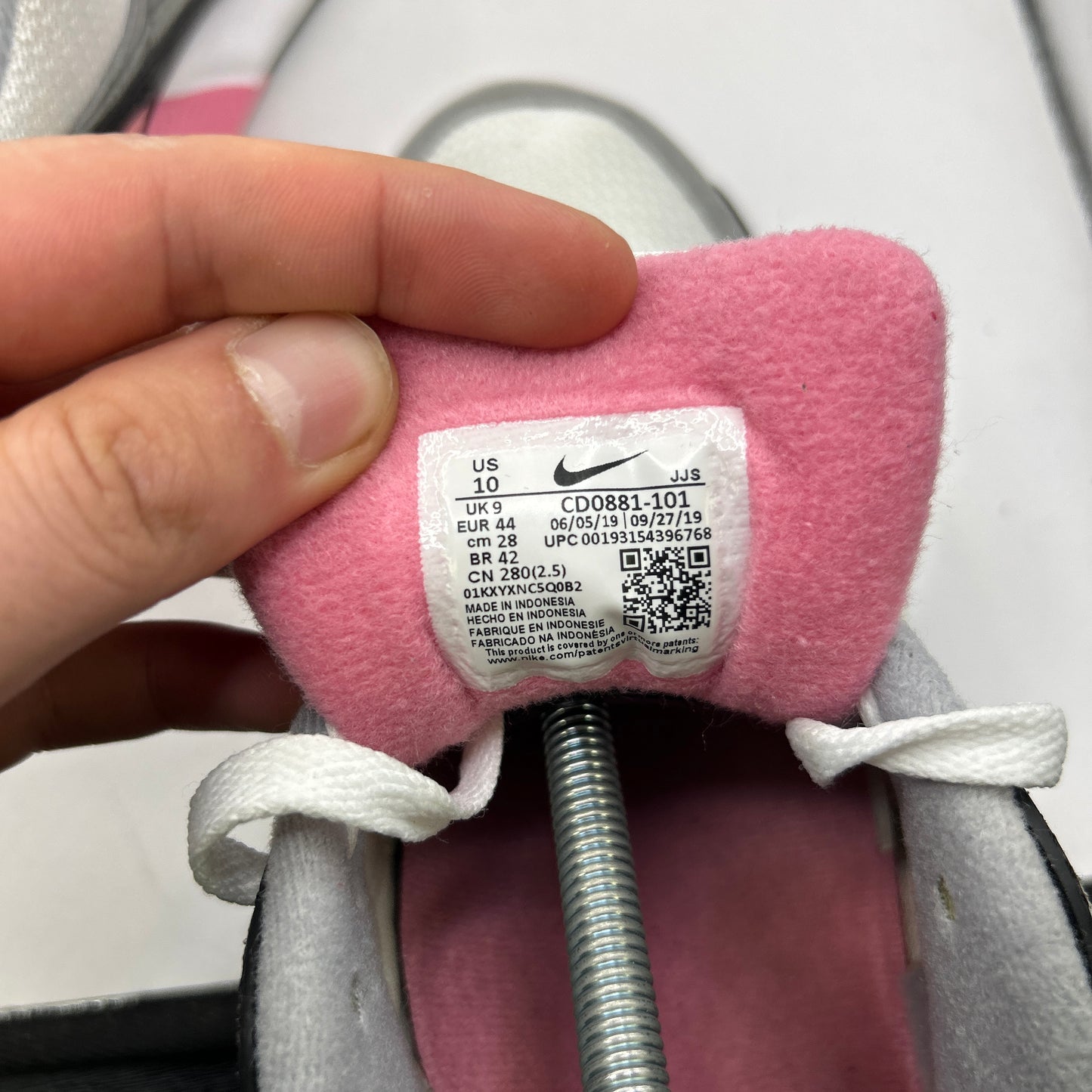 Nike Rose Pink 90s (UK 9)