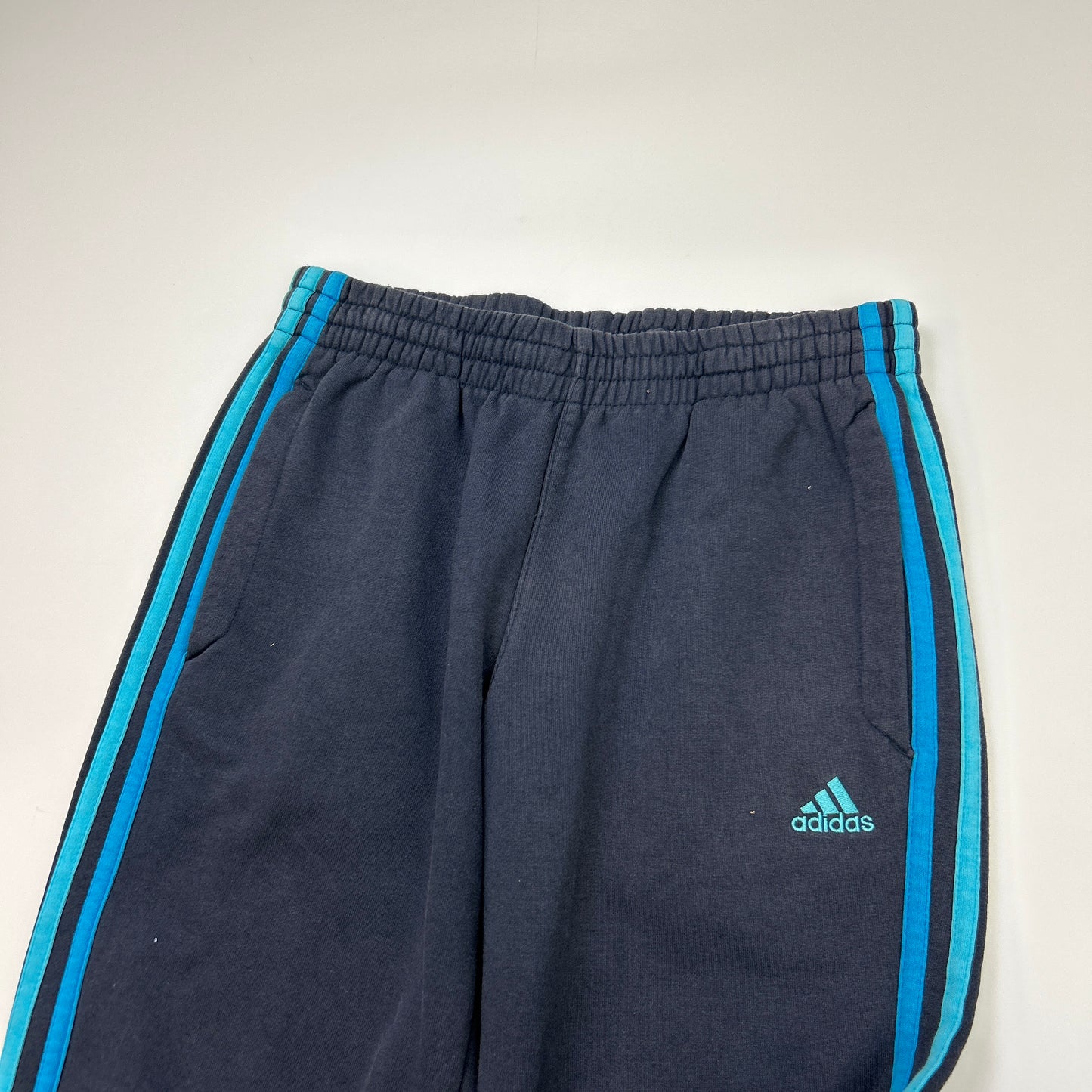 Adidas Essentials Joggers (XS)
