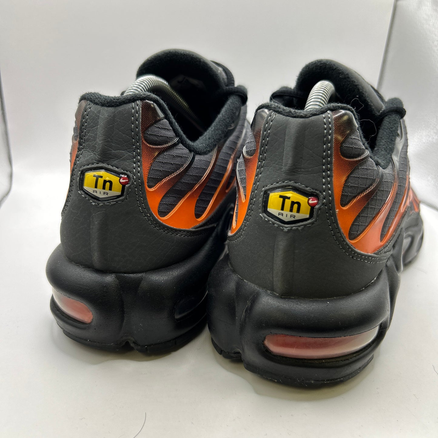 Nike Total Orange Tn (UK 8.5)