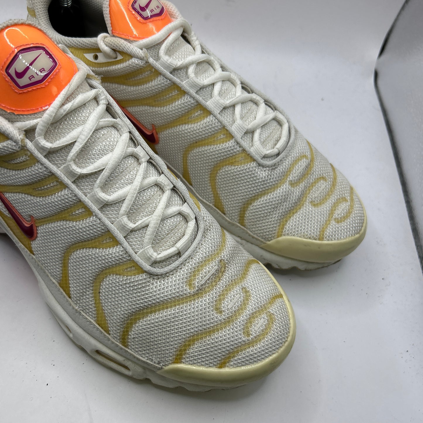 Nike Summit White Tn (UK 7.5)