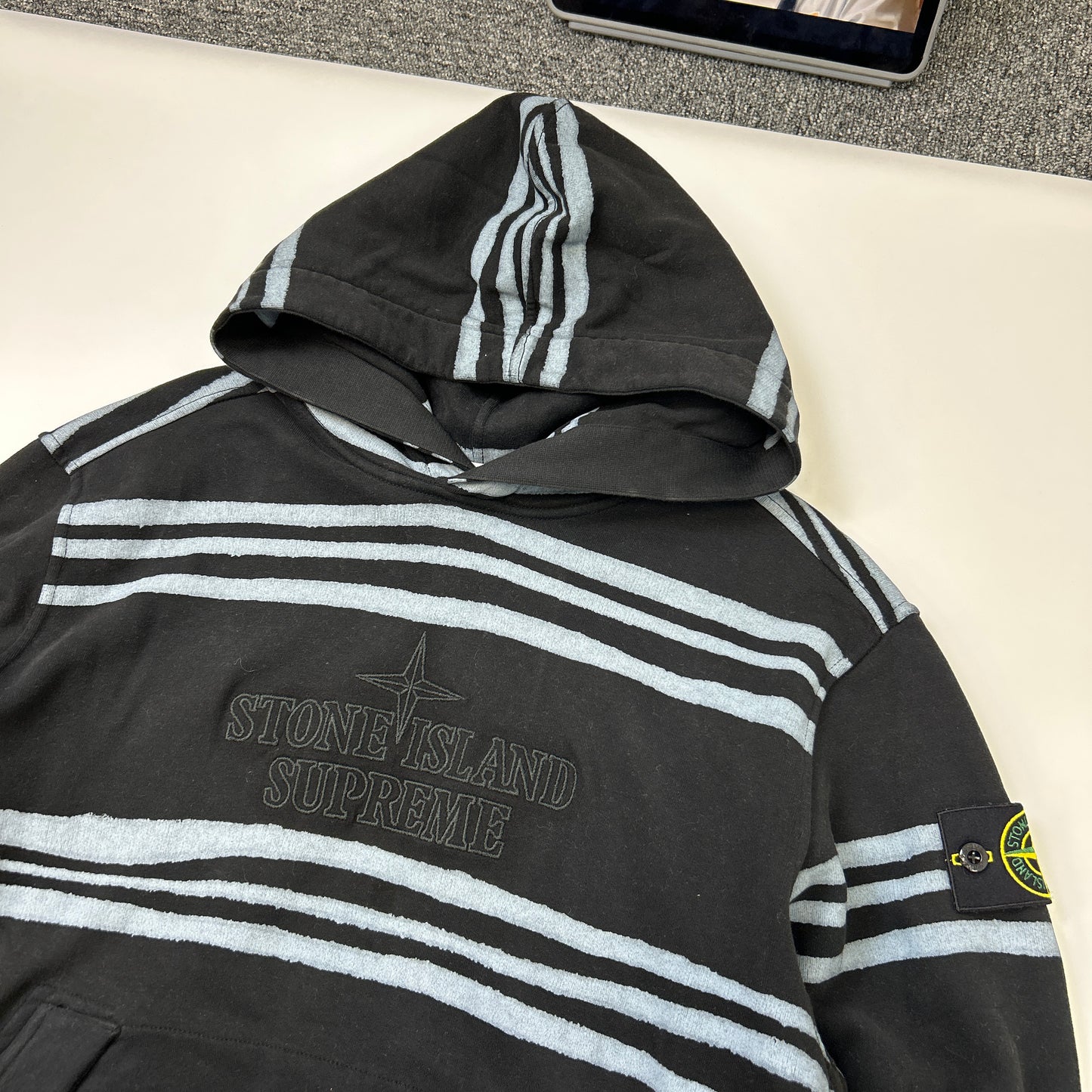 Supreme Stone Island Hoodie (M)