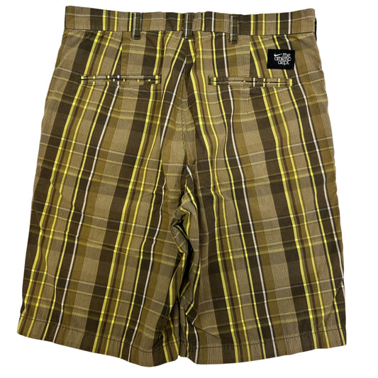 Nike Plaid Shorts (S)