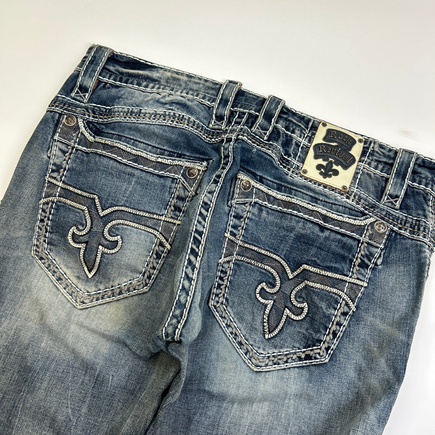 Rock Revival Jeans (36)