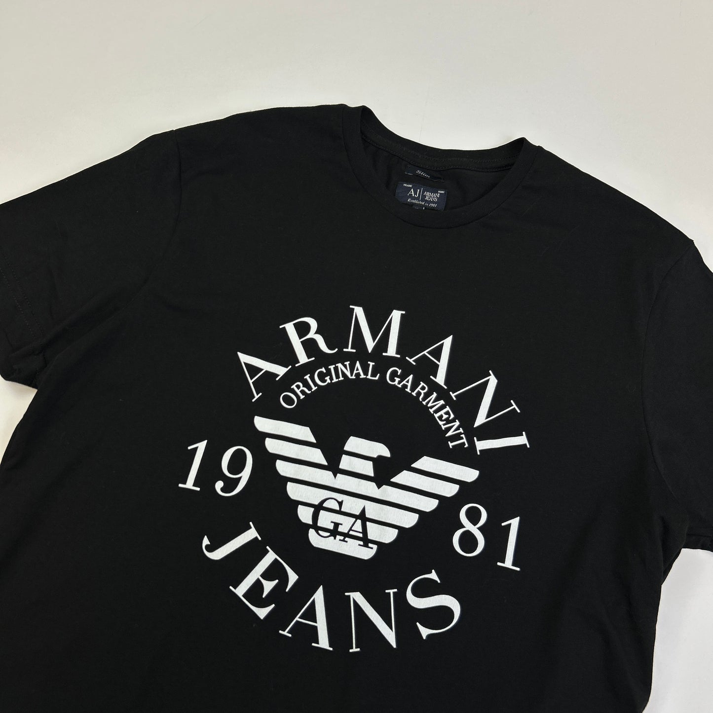 Armani T-Shirt (L)