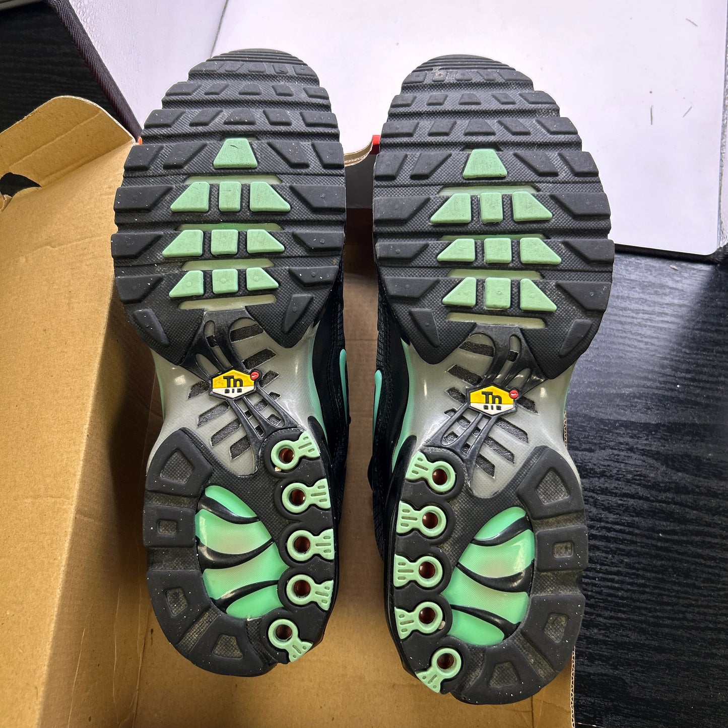 Nike Spirograph Tn (UK 11)
