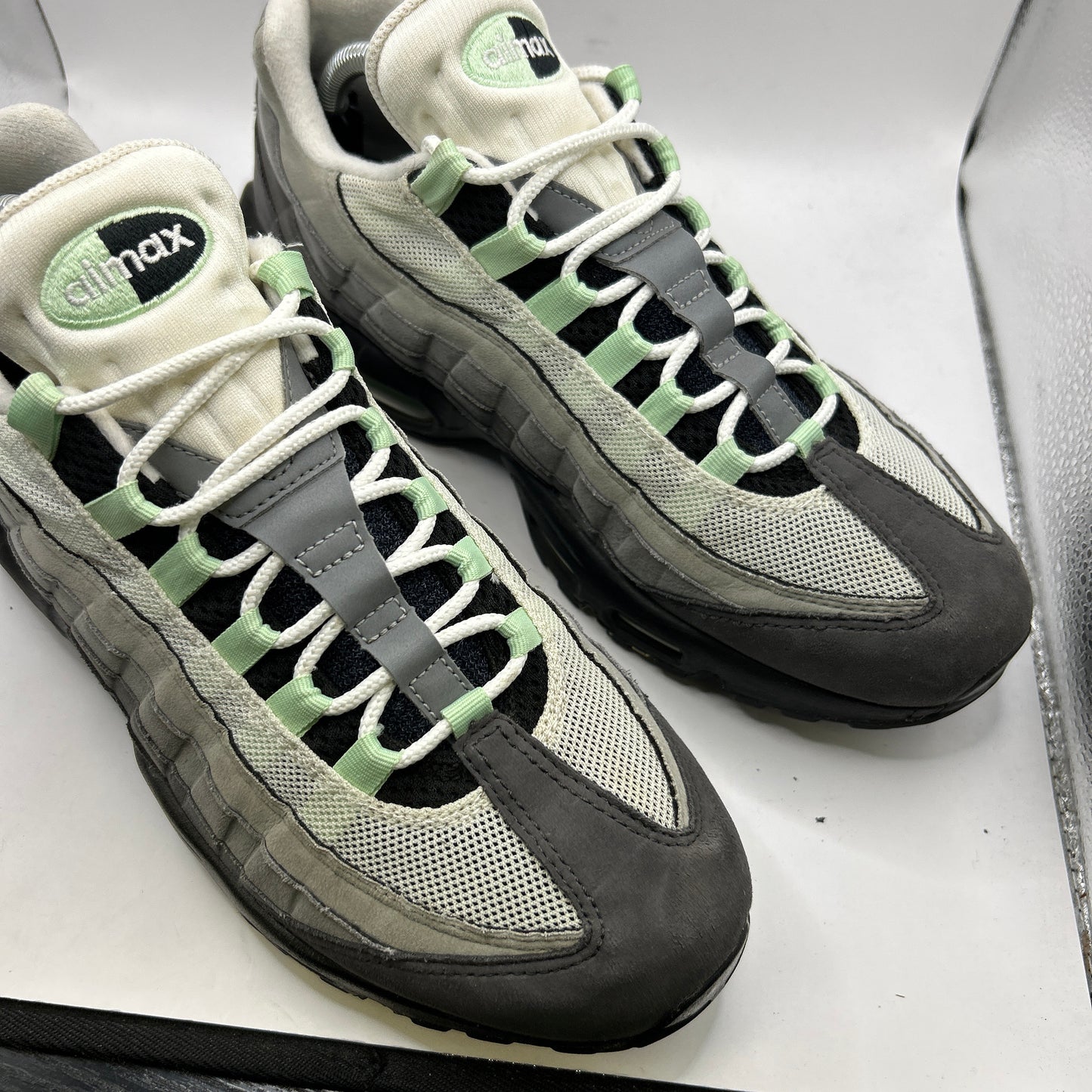 Nike Fresh Mint 95s (UK 9.5)