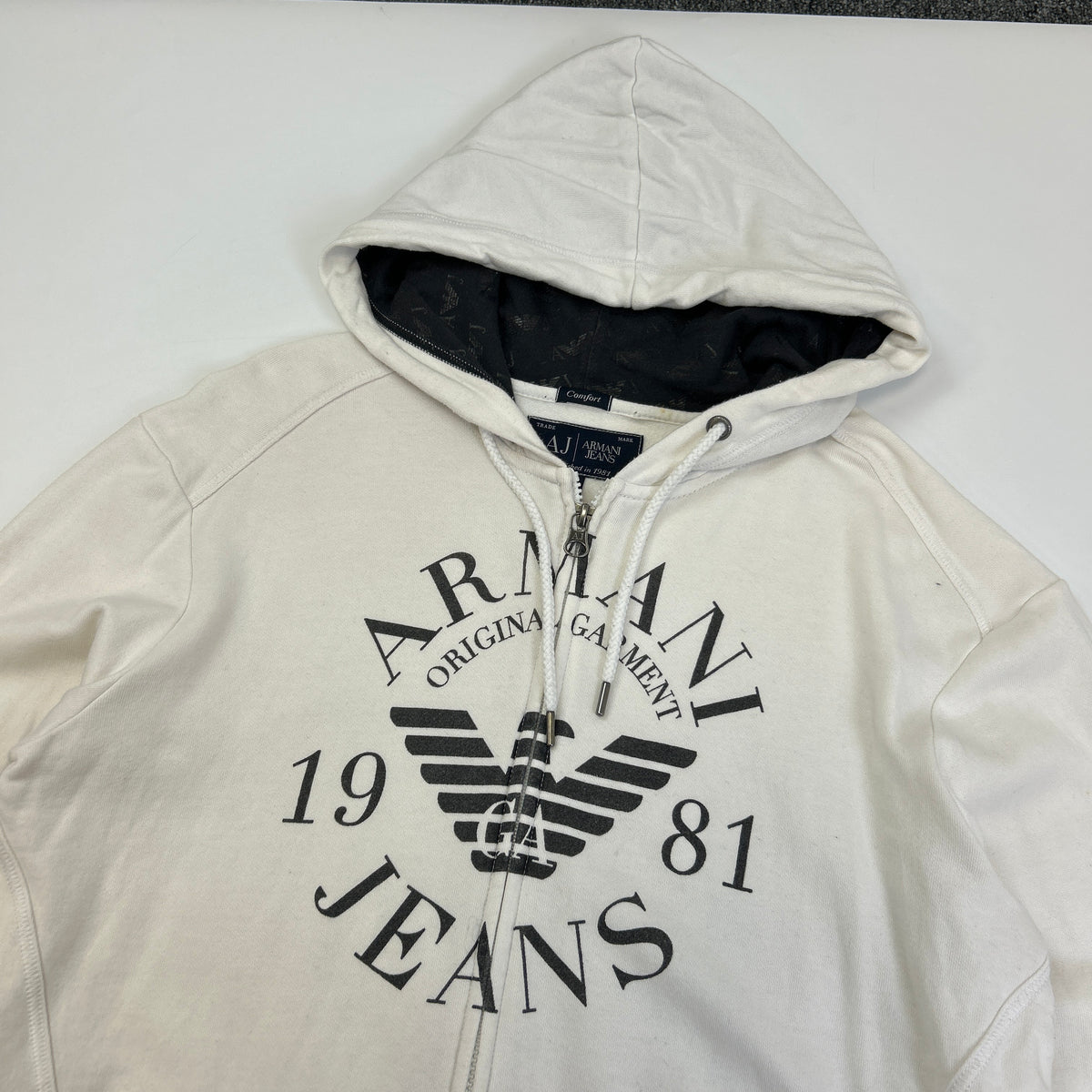 Armani Hoodie (XL)