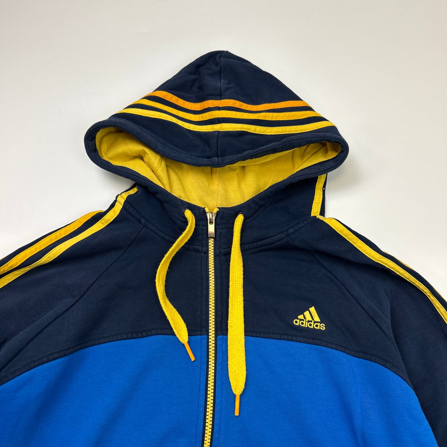 Adidas Essentials Hoodie (XL)