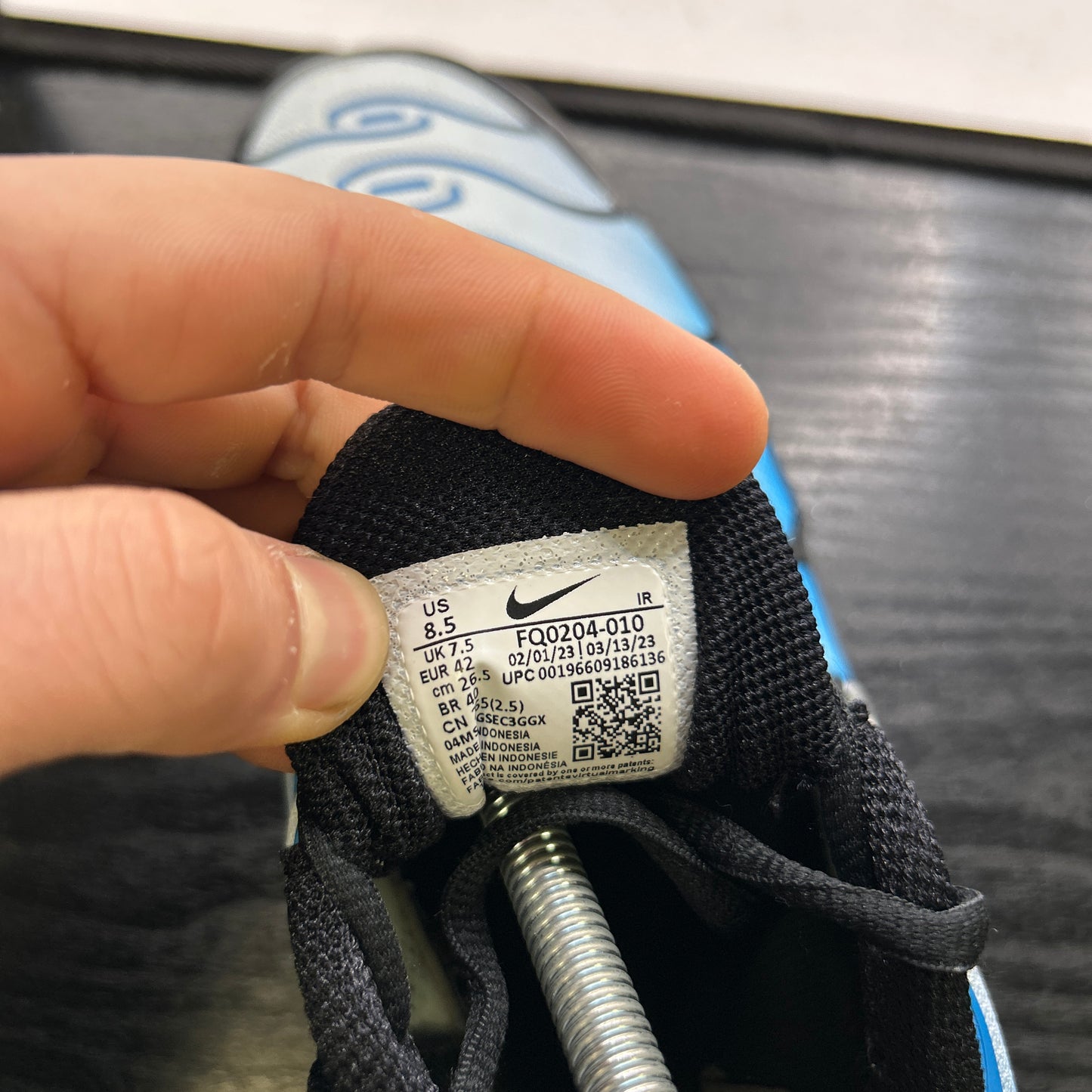 Nike Neptune Tn (UK 7.5)