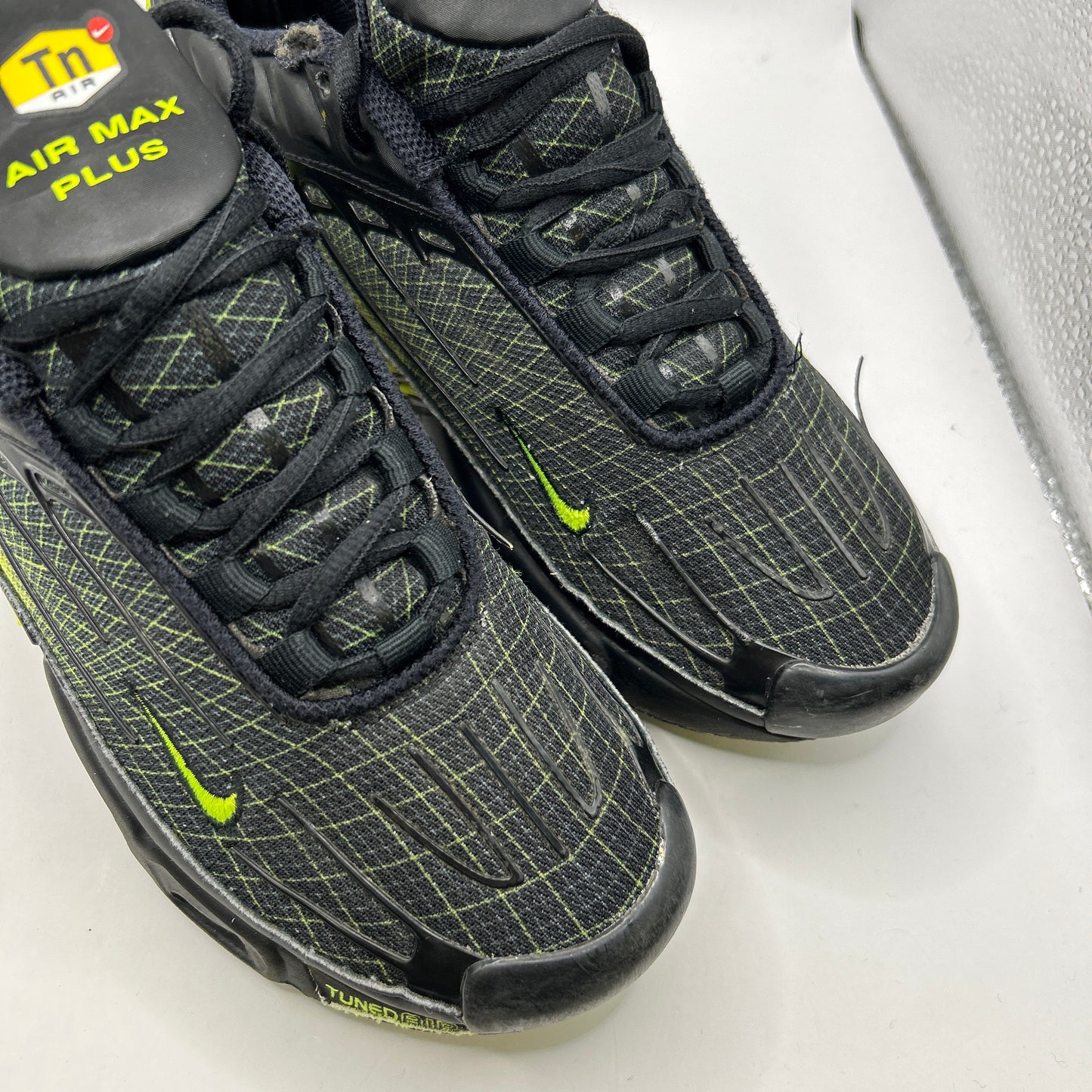 Nike Spirograph Volt Tn3 (UK 5.5)