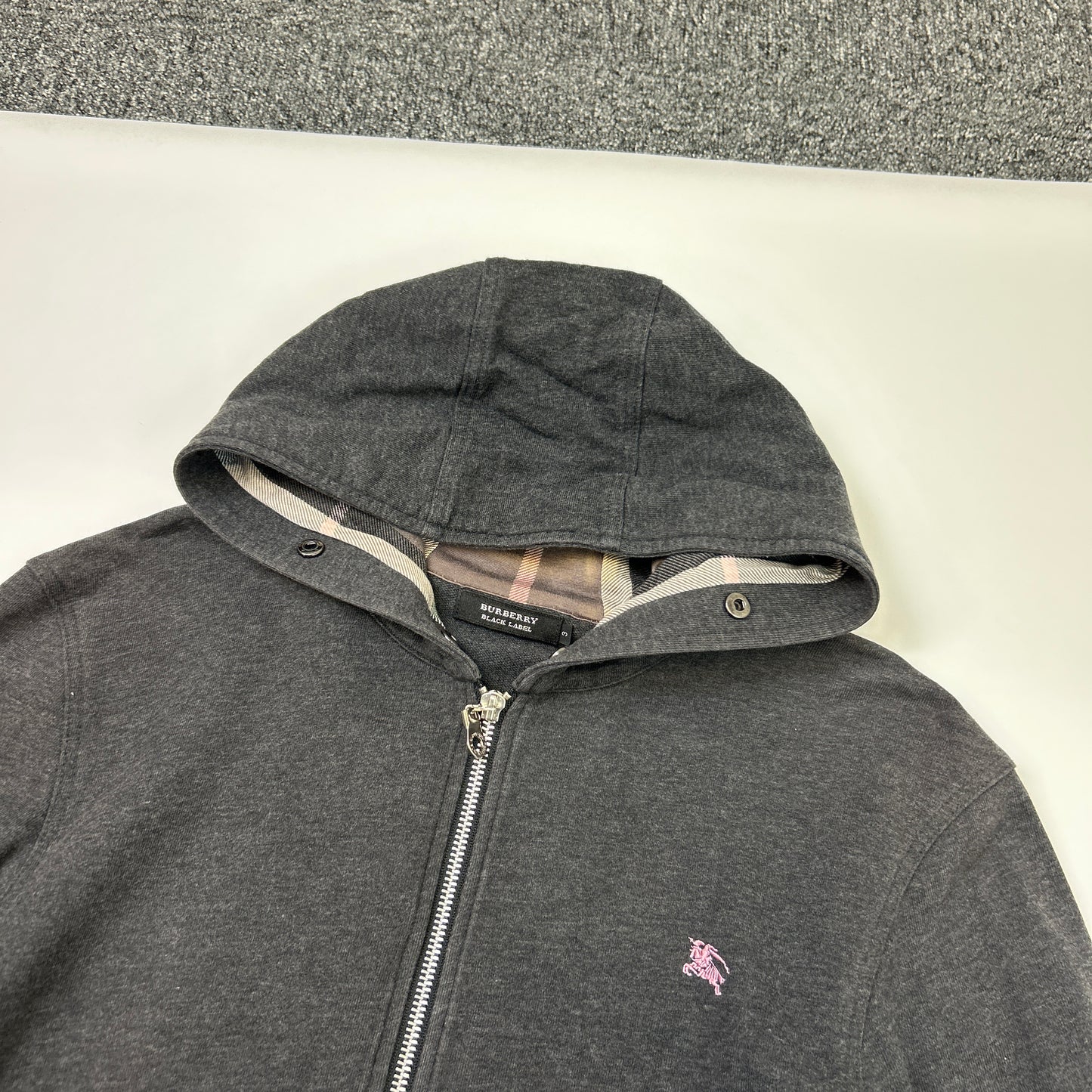 Burberry Hoodie (M)