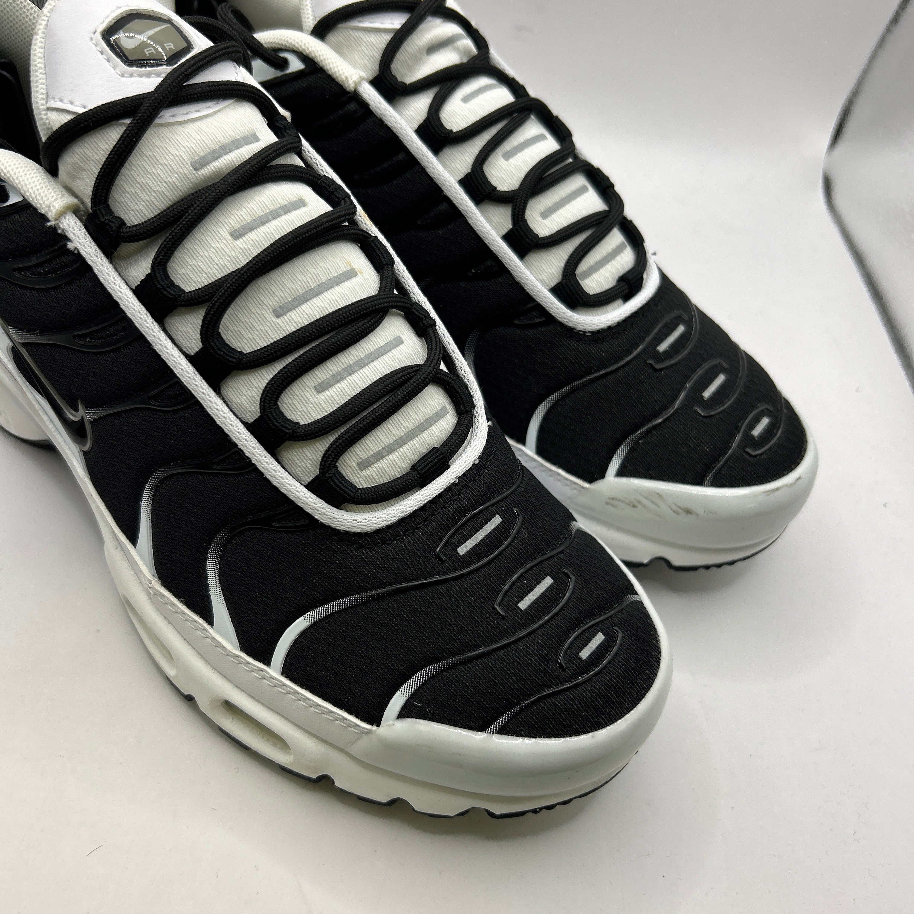 nike killer whale tns