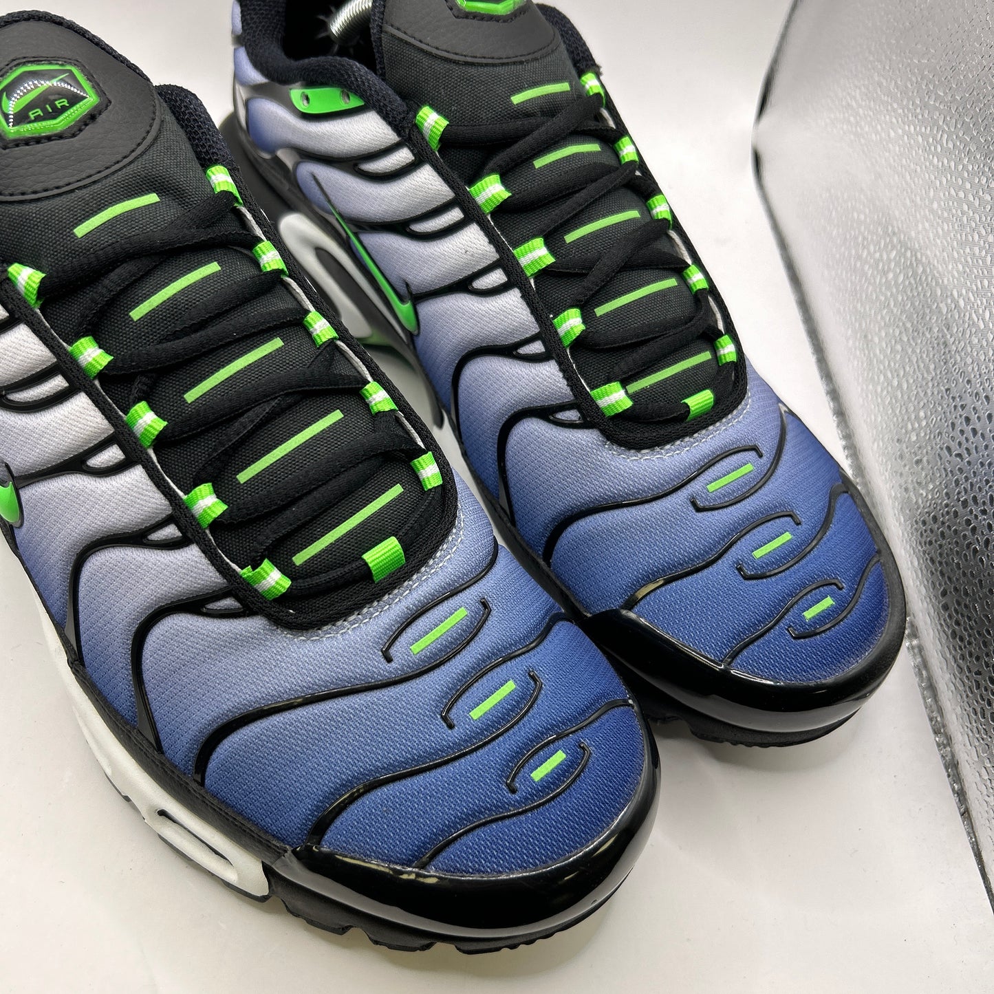 Nike Scream Green Tn (UK 11)