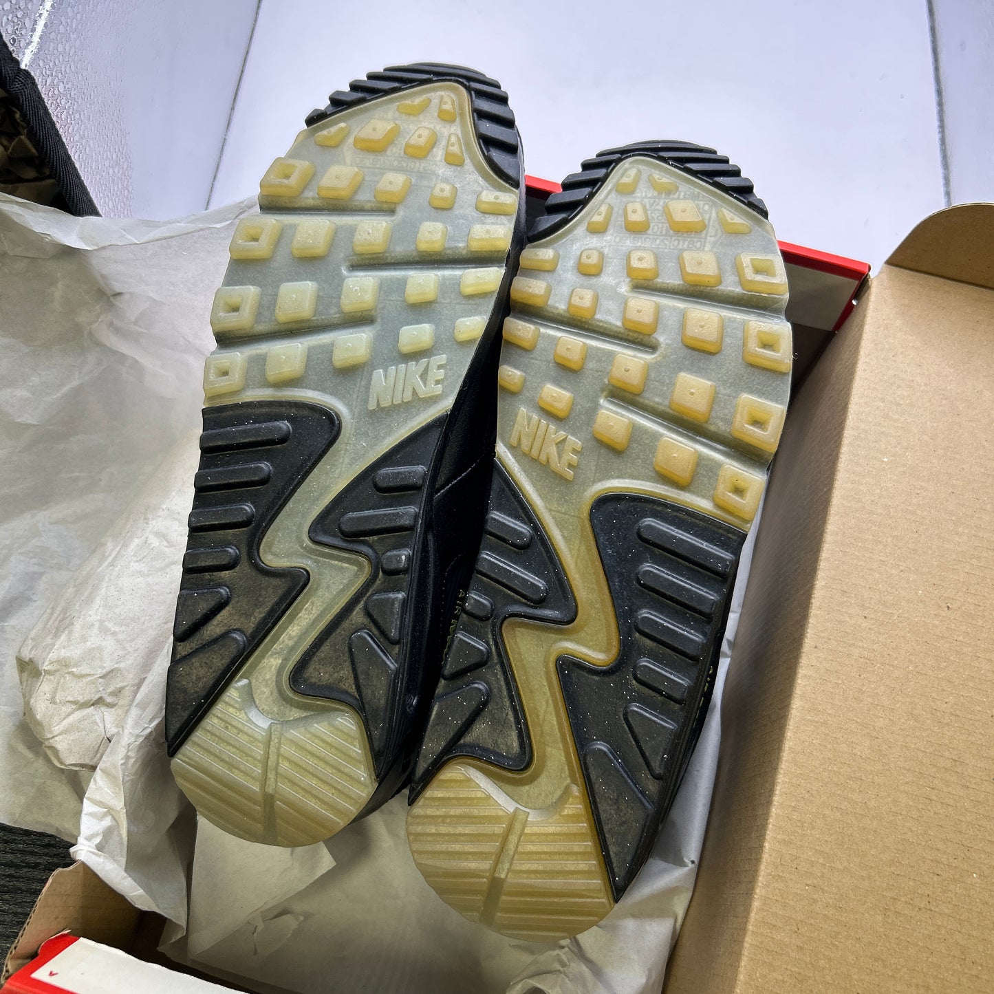 Nike Halloween 90s (UK 7.5)