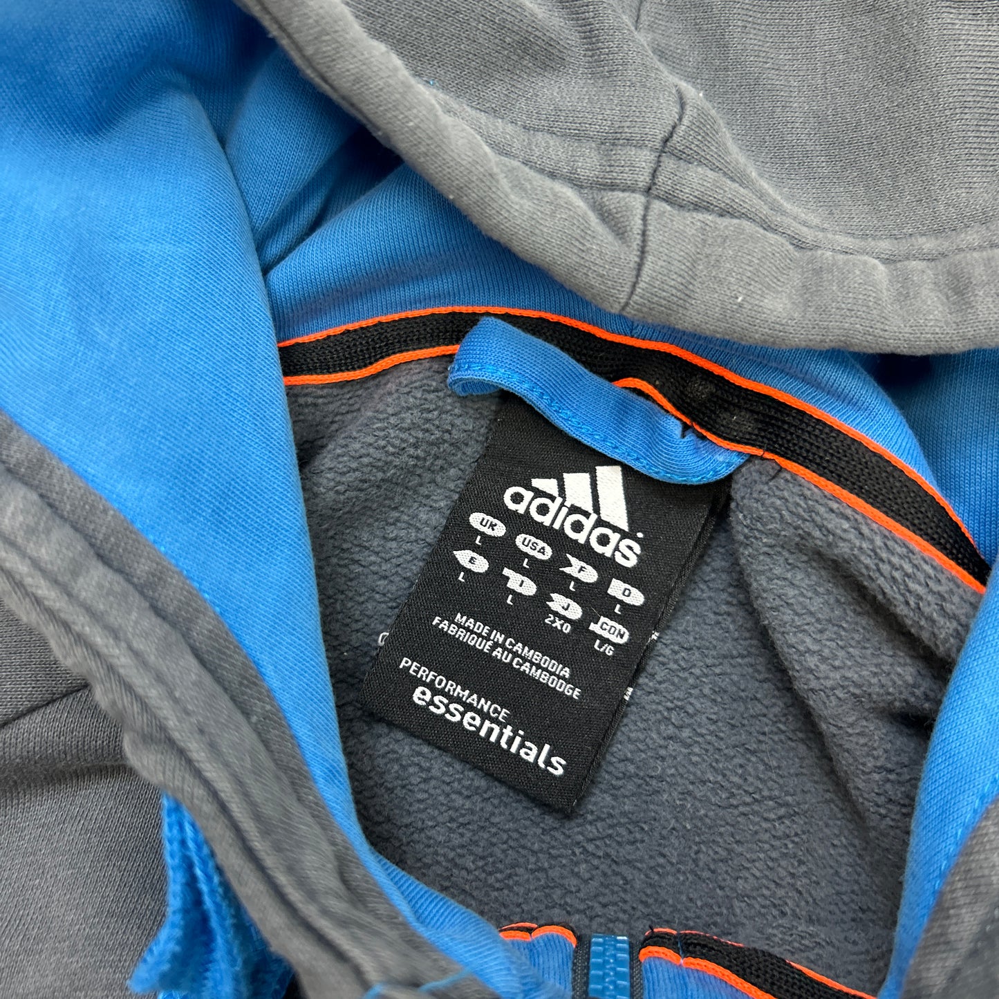 Adidas Essentials Hoodie (L)