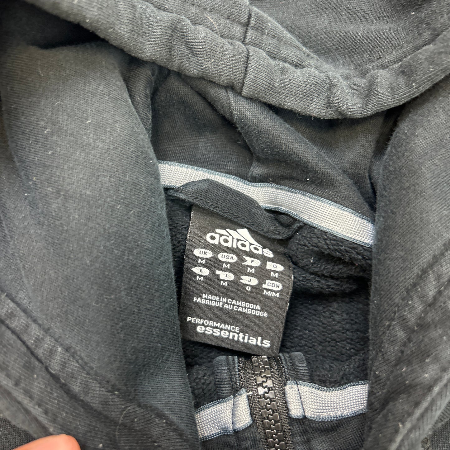 Adidas Essentials Hoodie (M)