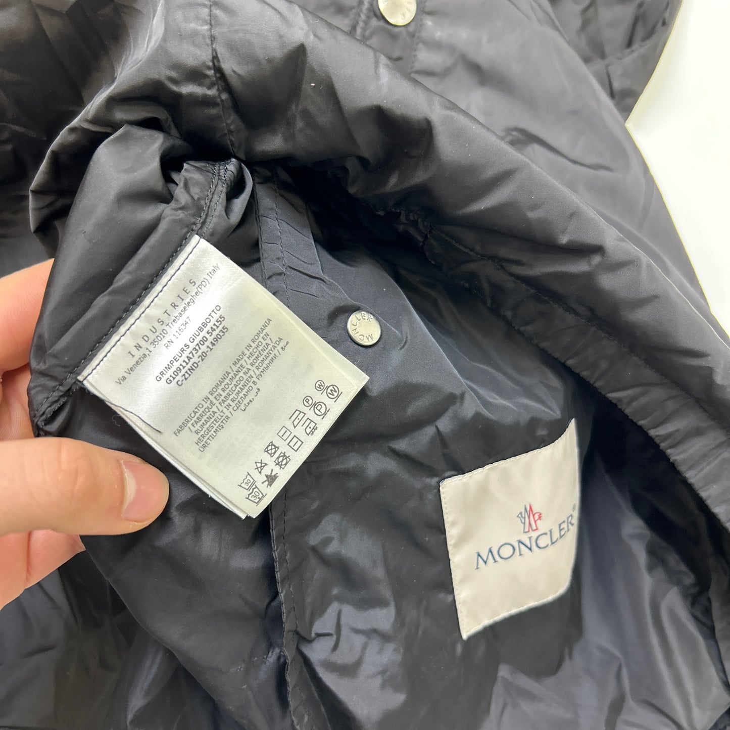 Moncler Nylon Jacket (XL)