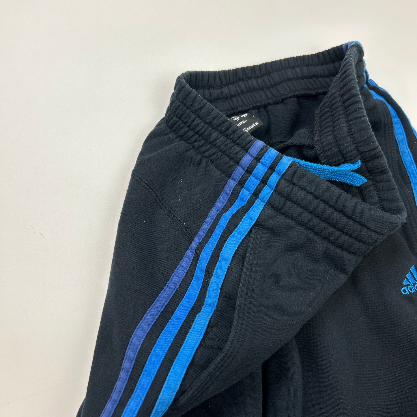 Adidas Essentials Joggers (S)