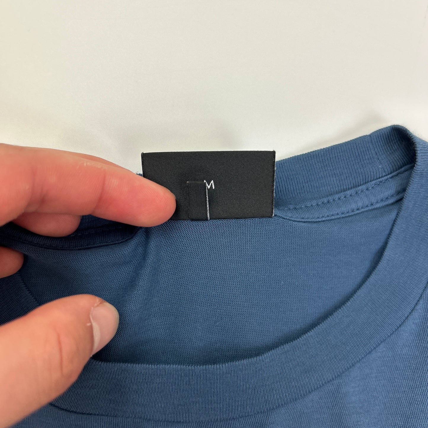 Armani T-Shirt (M)