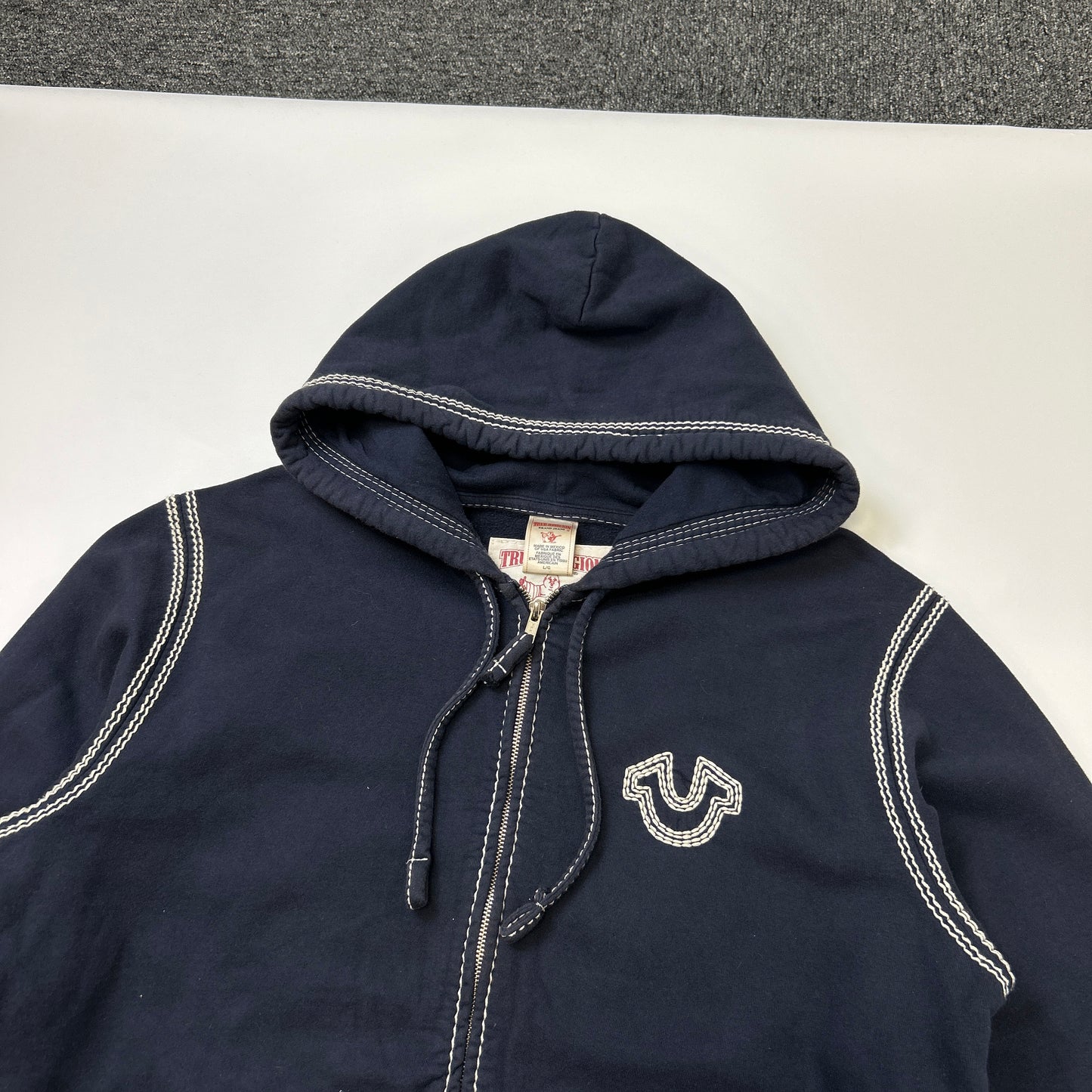 True Religion Hoodie (L)