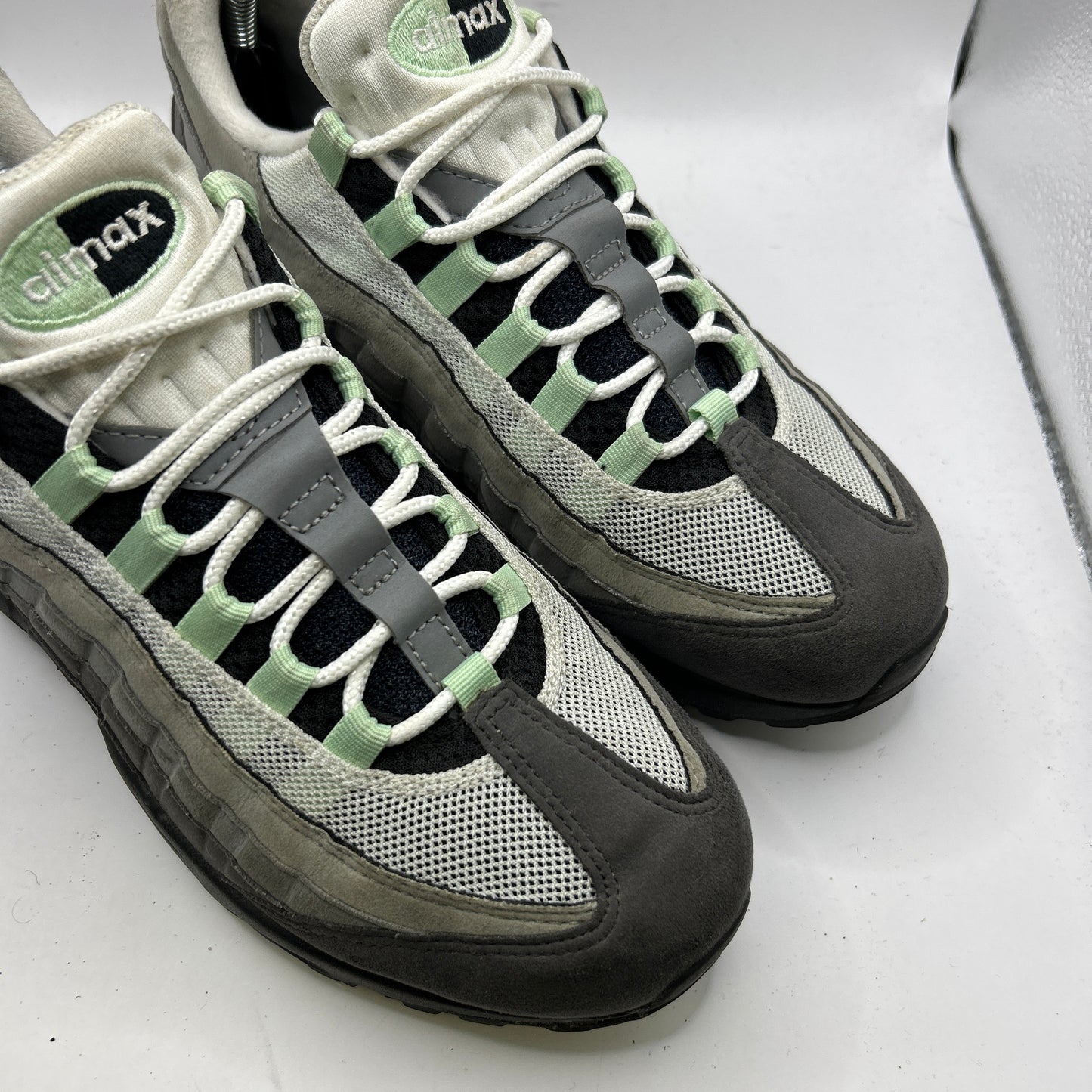 Nike Fresh Mint 95s (UK 7.5)