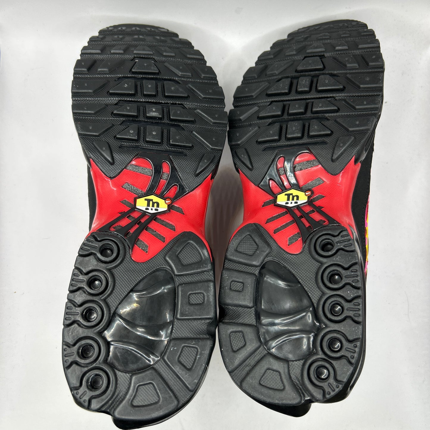 Nike Supreme Tn (UK 9.5)