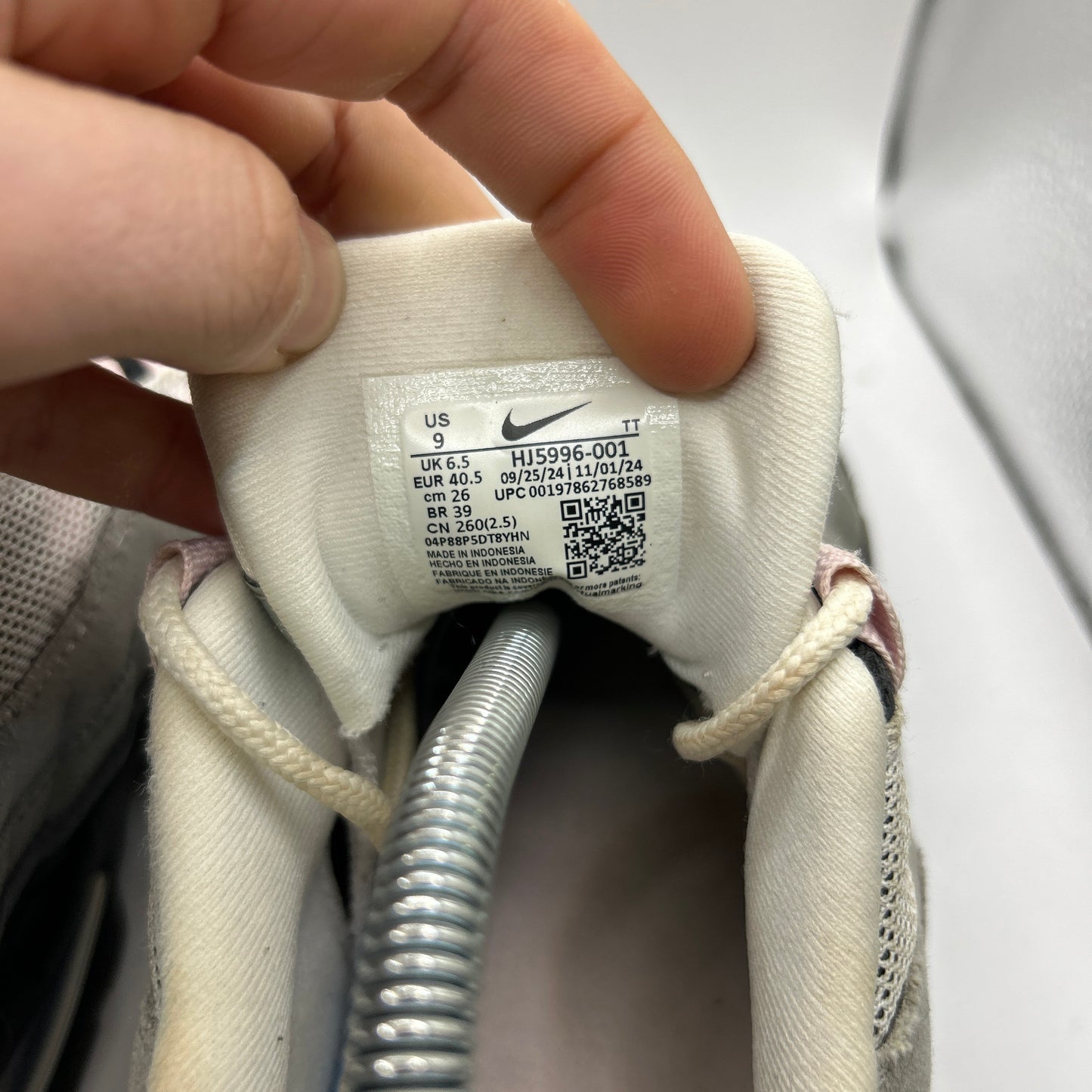 Nike Pink Foam Big Bubble 95s (UK 6.5)