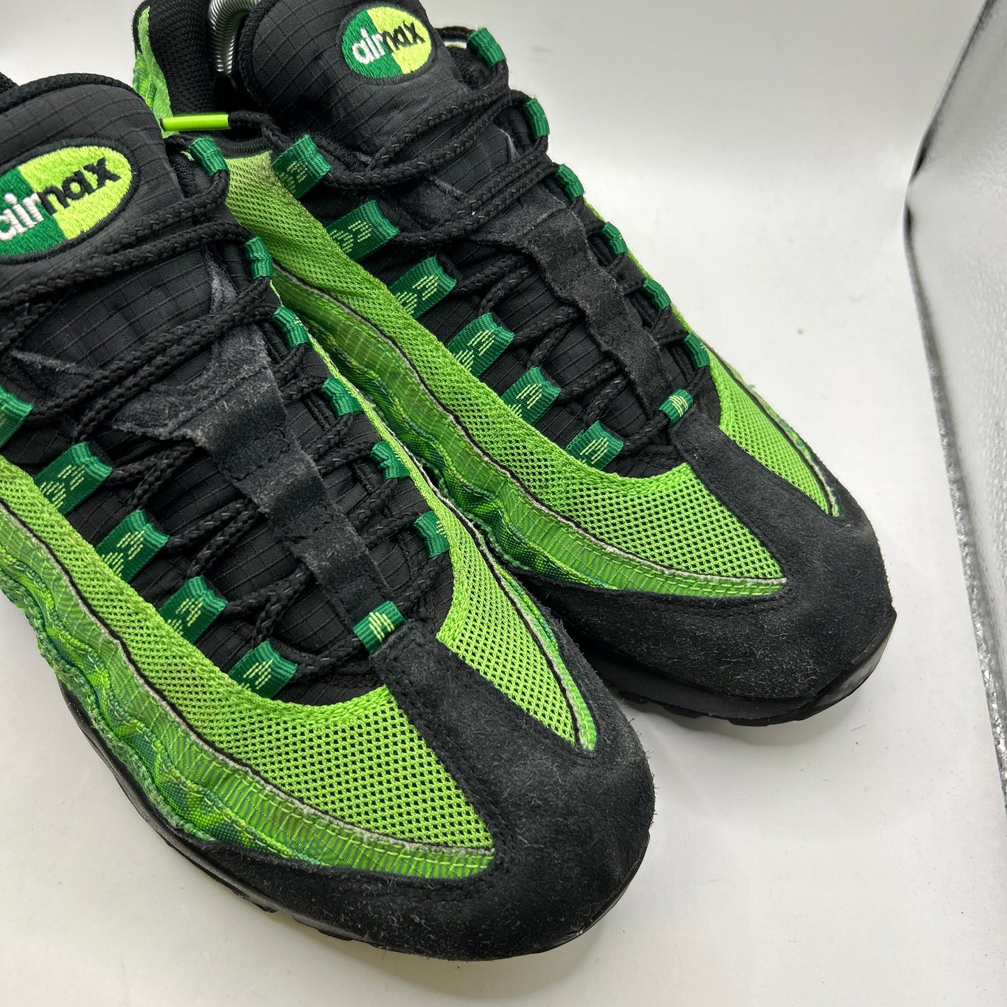 Nike Nigeria 95s (UK 8)
